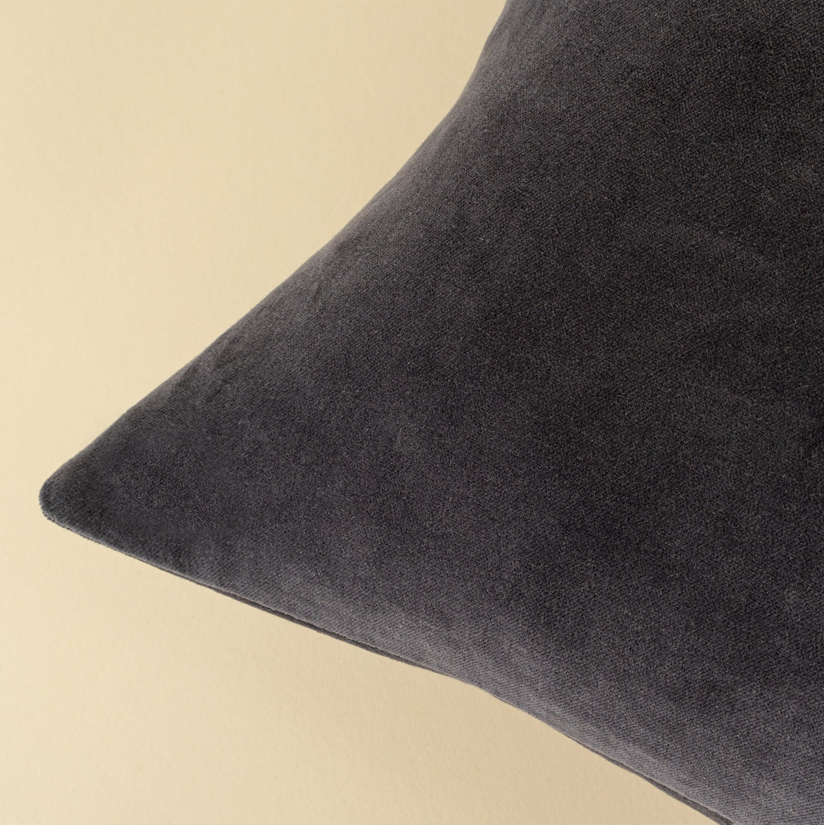 16x24 Vera Luxe Velvet Pillow, Blue Graphite
