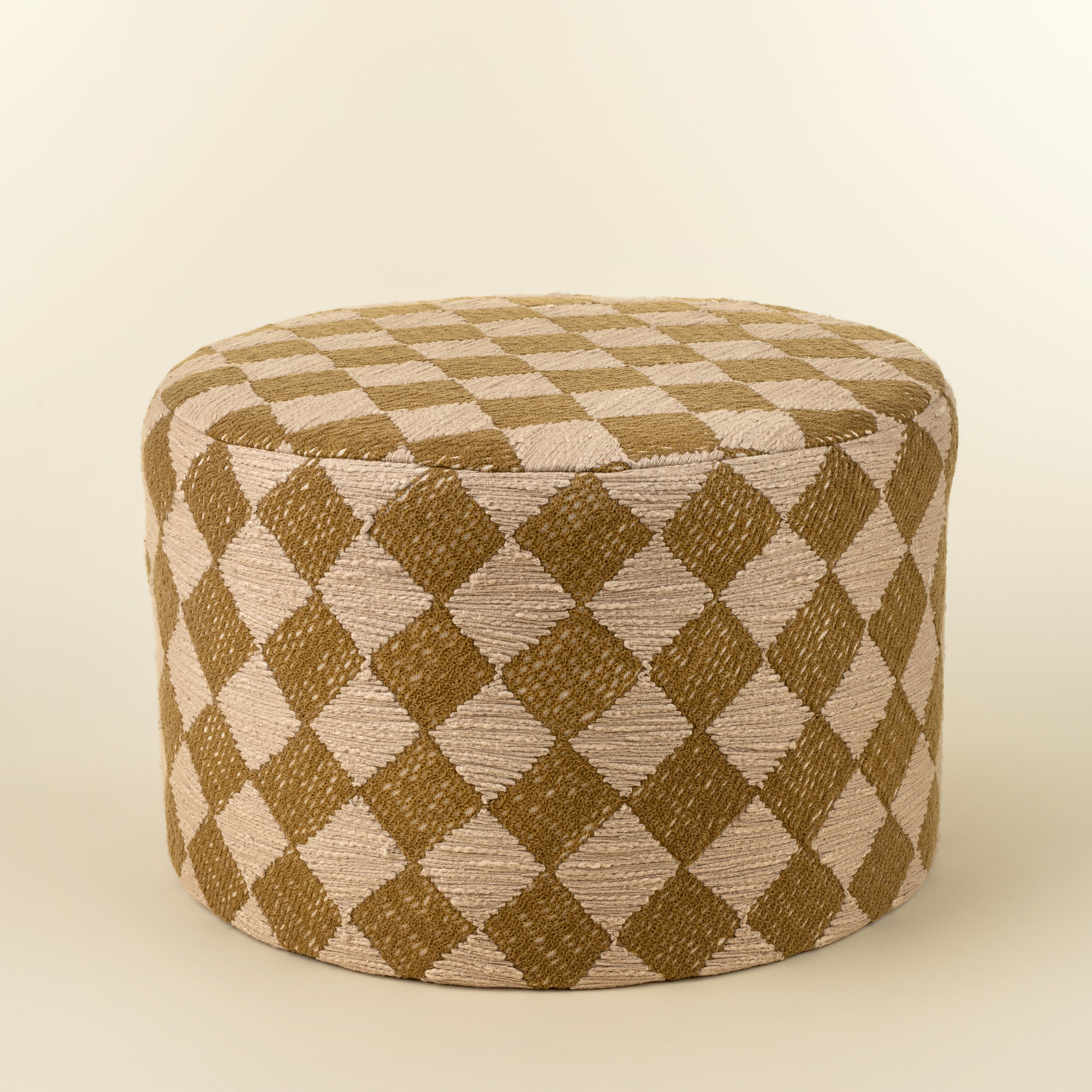 Tabouret bas Textured Check Indaba en bois de manguier