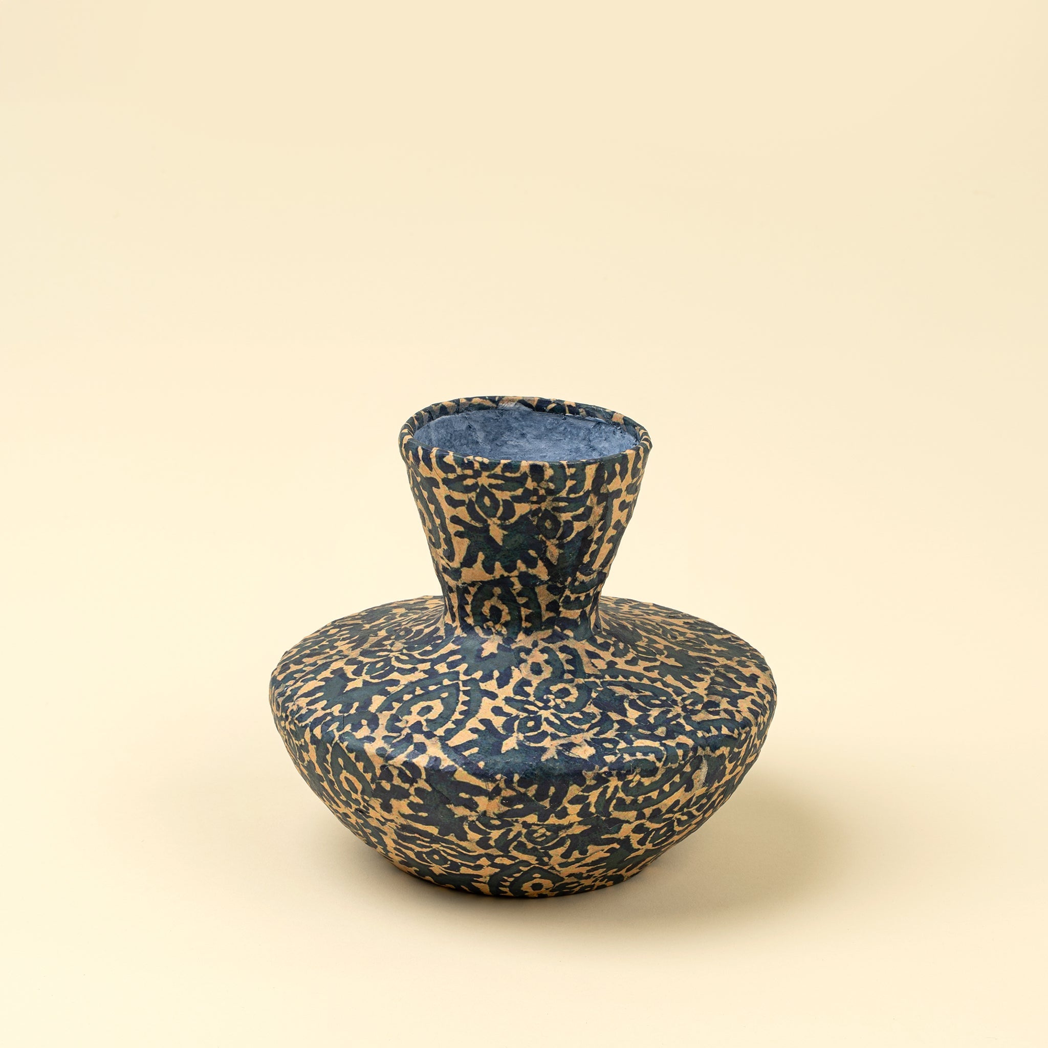 VASE TROMPETTE EN PAPIER MÂCHÉ À MOTIFS | FAIT À LA MAIN | ÉCORESPONSABLE | INDABA