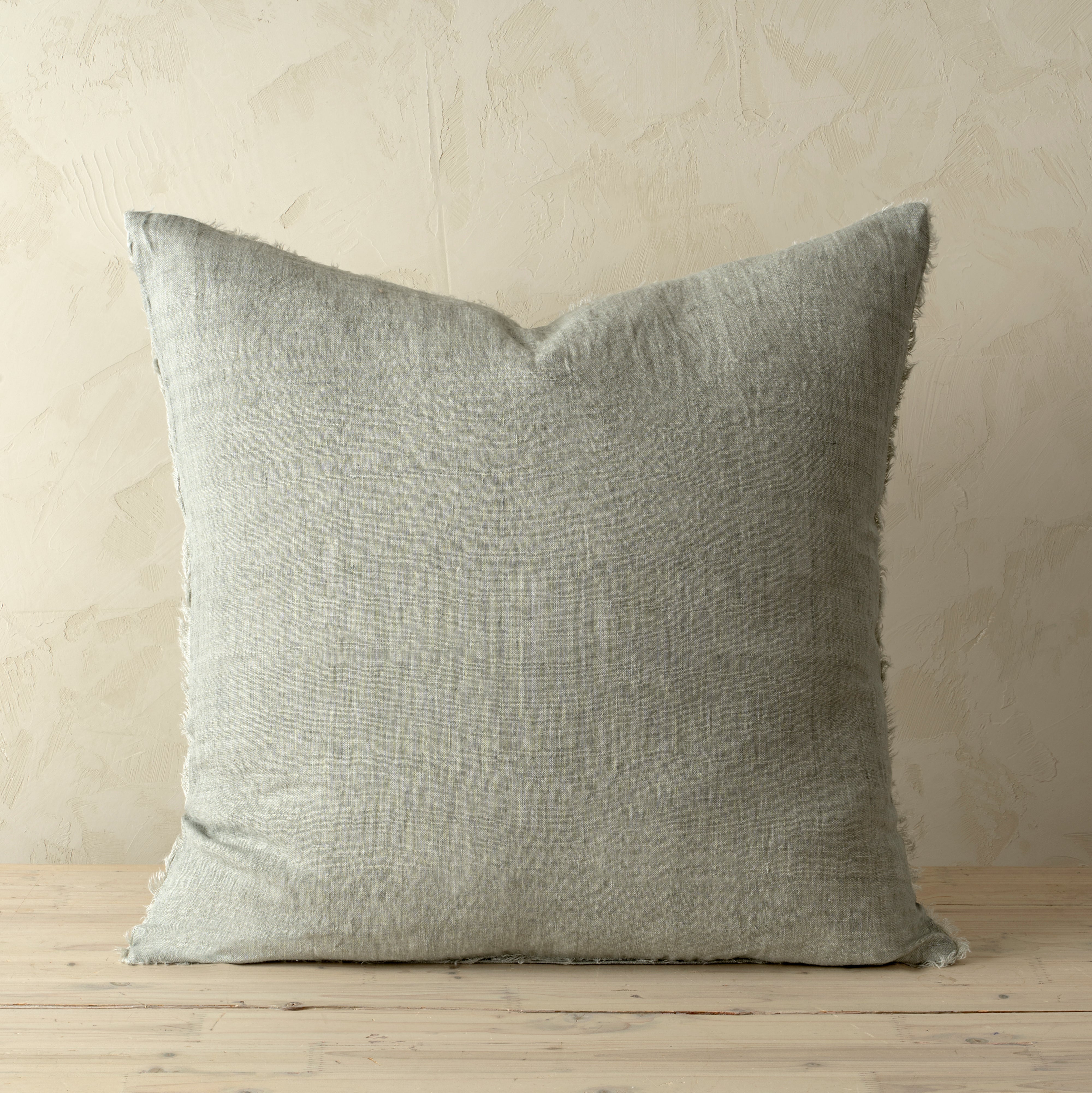 Coussin Lina Façonné à la Main en Lin Belge | 60 x 60 cm | Gris Minéral