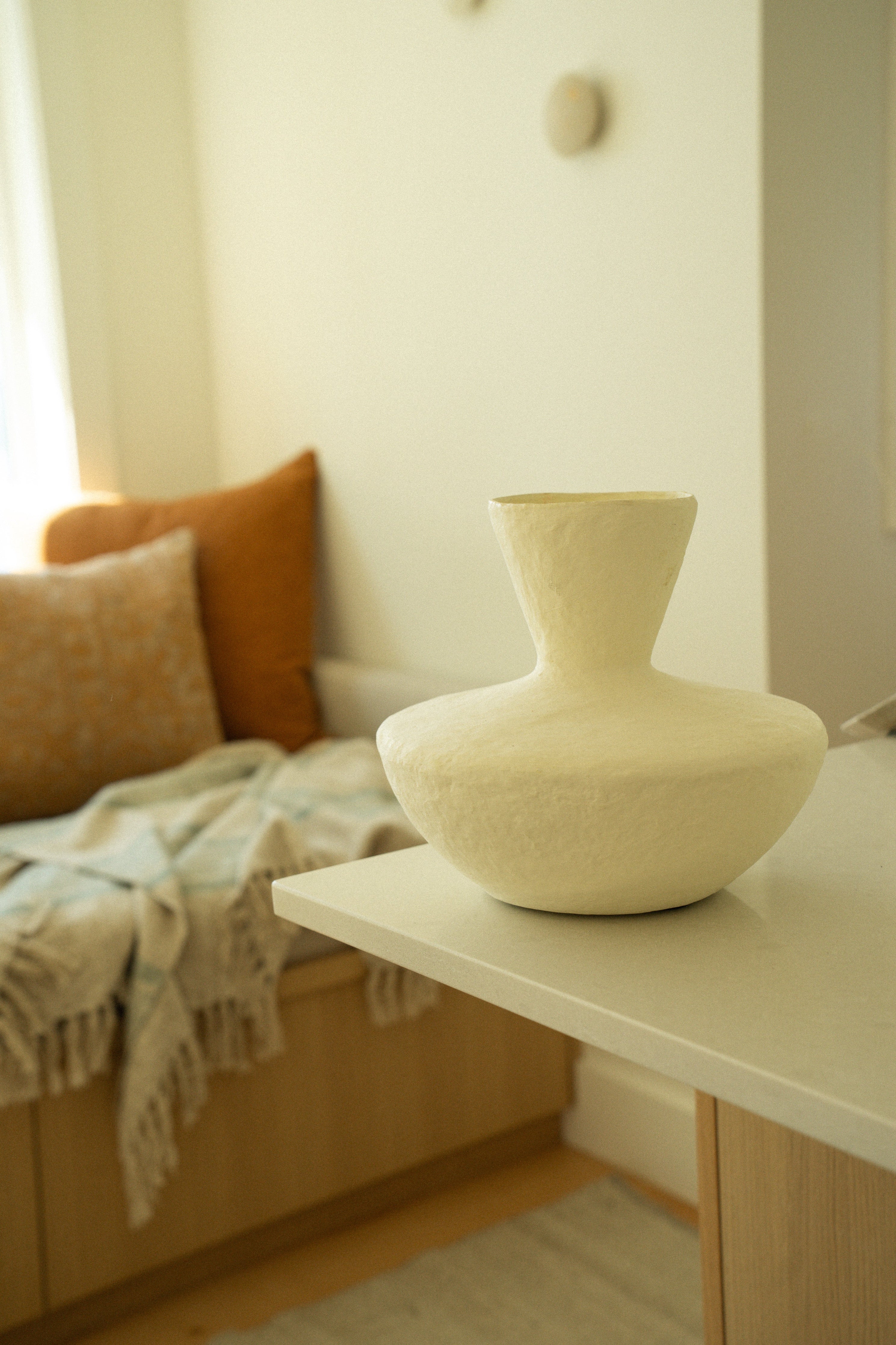 VASE SELENE EN PAPIER MÂCHÉ | FAIT À LA MAIN | ÉCORESPONSABLE | INDABA