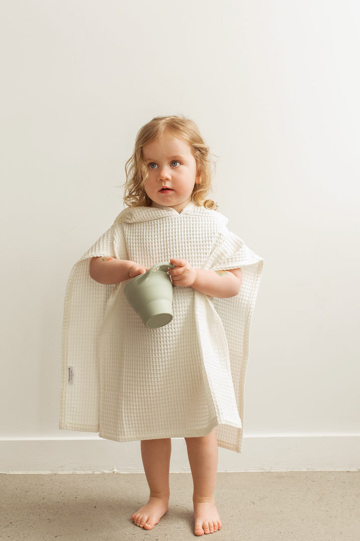 Poncho gaufré enfant sortie de bain et plage | 100 % coton | Maminimerveille
