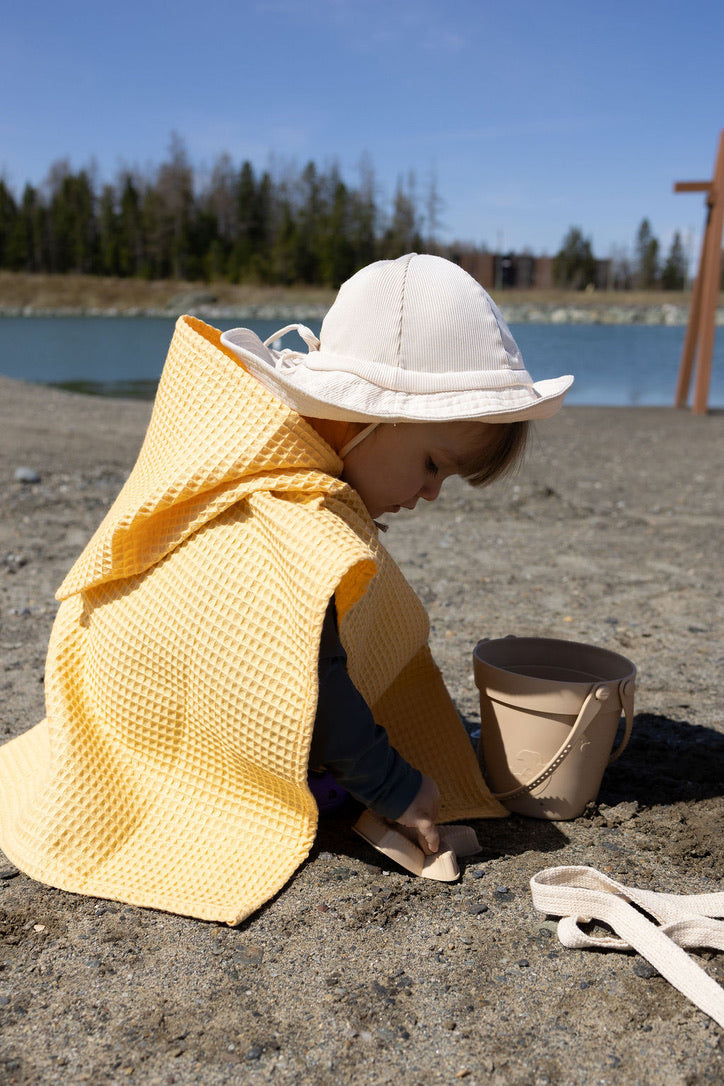Poncho gaufré enfant sortie de bain et plage | 100 % coton | Maminimerveille
