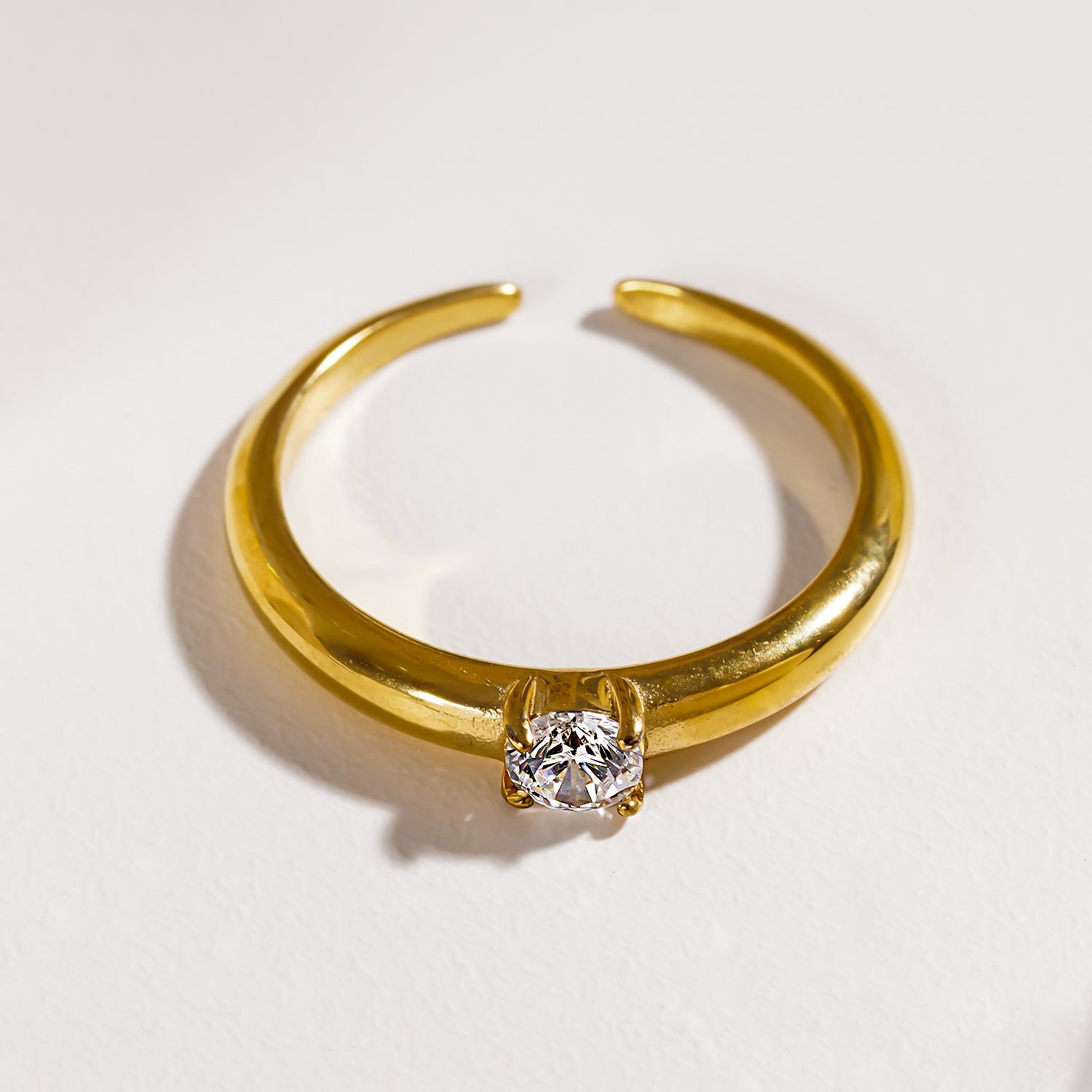 Bague Cielo | Finition en or pur 18 carats | Zircone ronde scintillante