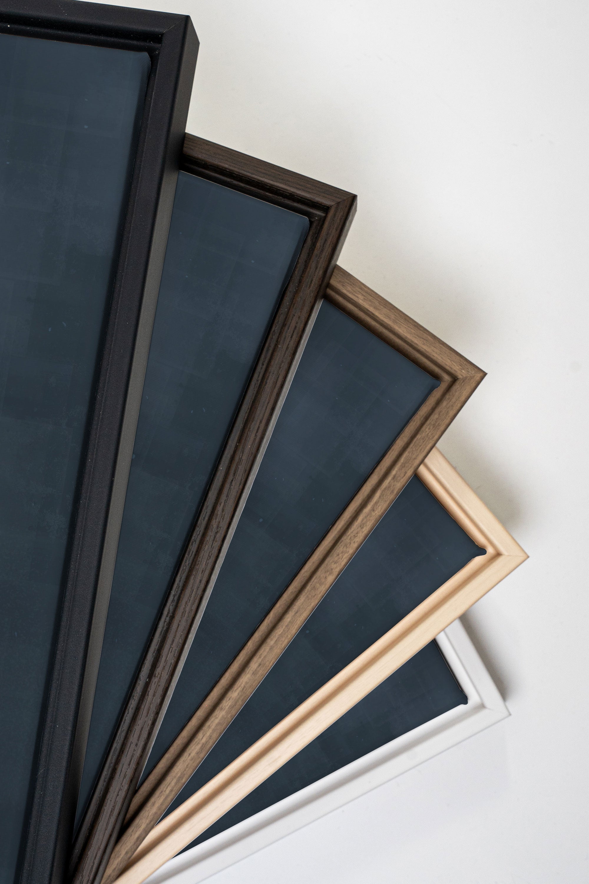 BLUE DUSK, Oeuvre sur toile étirée