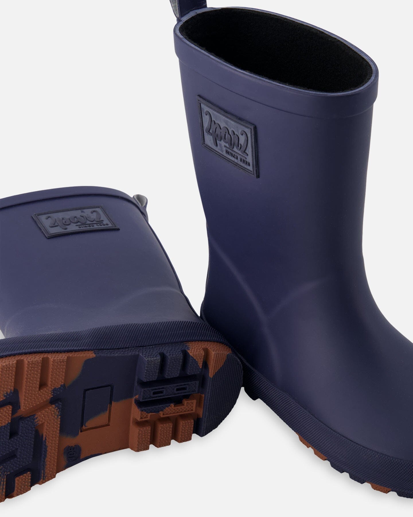 Rain Boots in Natural Rubber Navy Blue