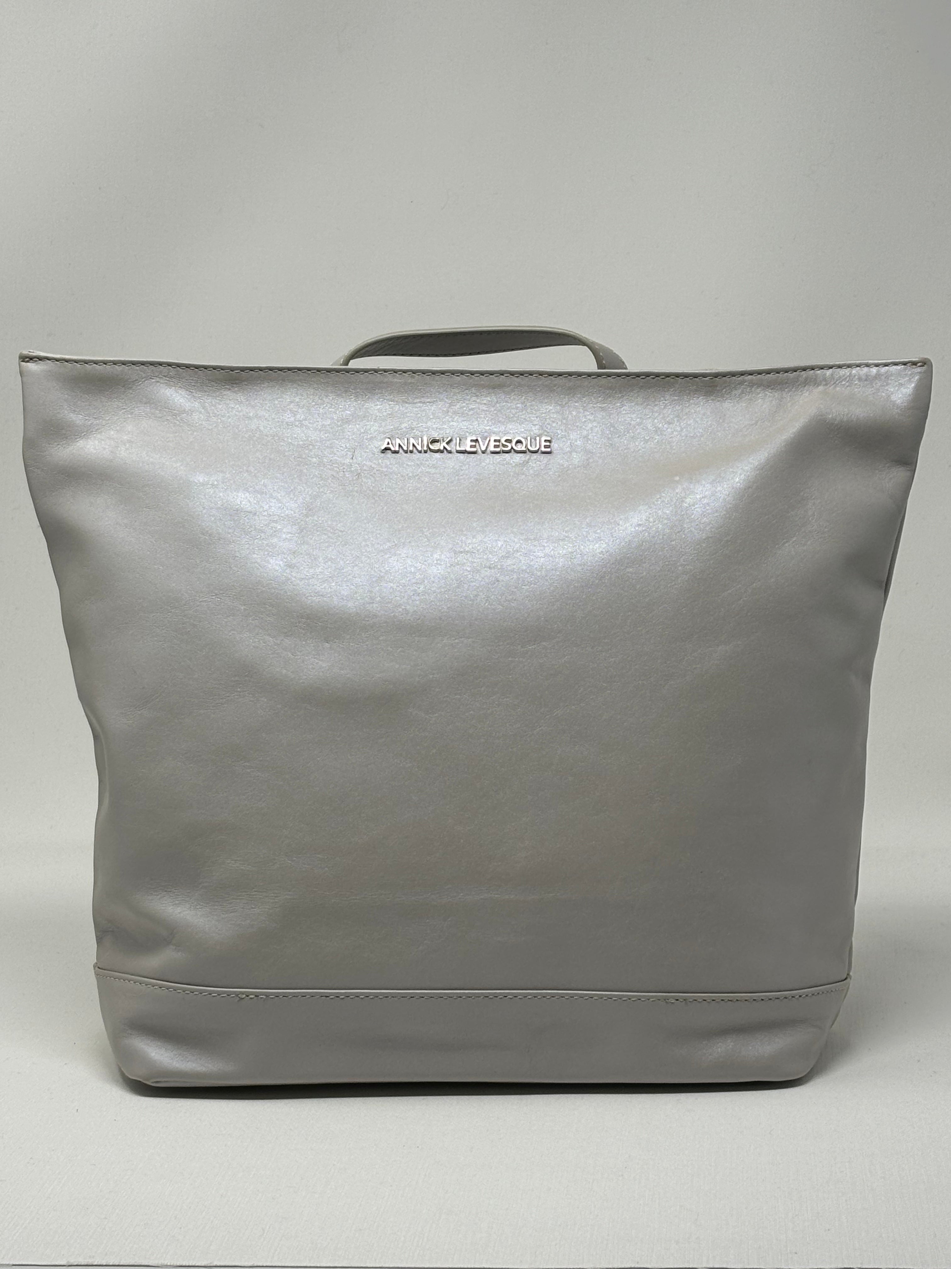 Sac à dos en cuir pleine fleur Lore | Sac à dos trapèze antivol