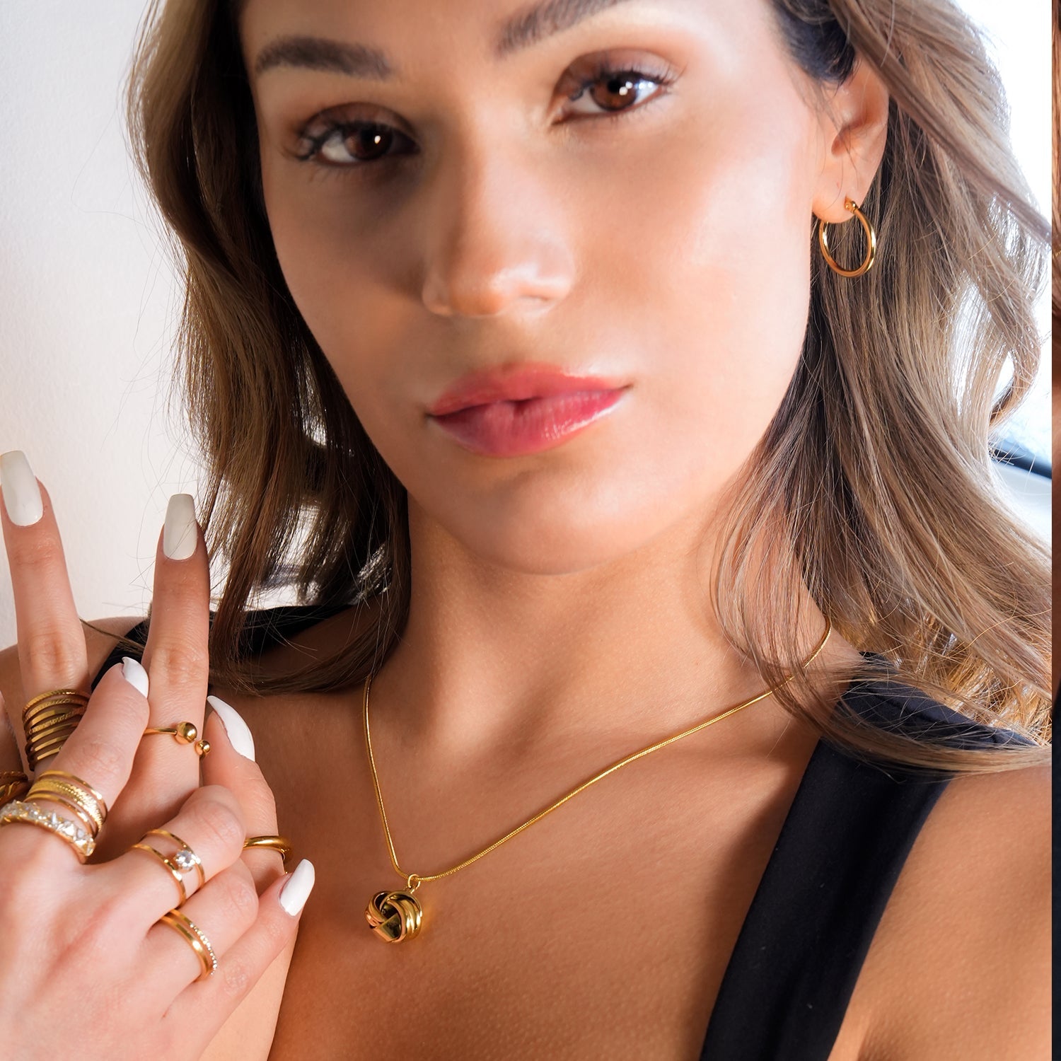 Collier Jaspur | Or 18 carats infusé | Chaîne effet serpent & pendentif nœud d'amour