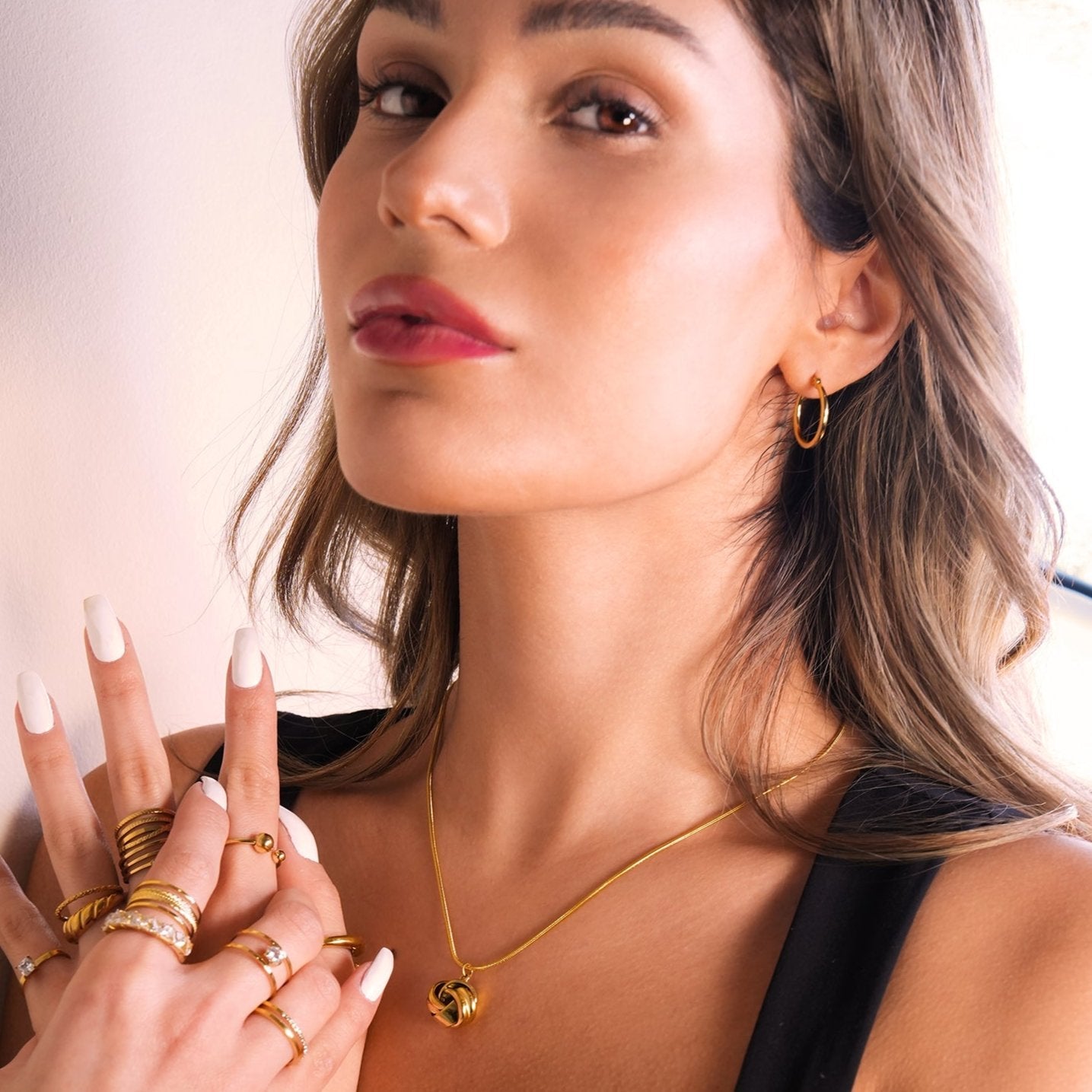 Collier Jaspur | Or 18 carats infusé | Chaîne effet serpent & pendentif nœud d'amour
