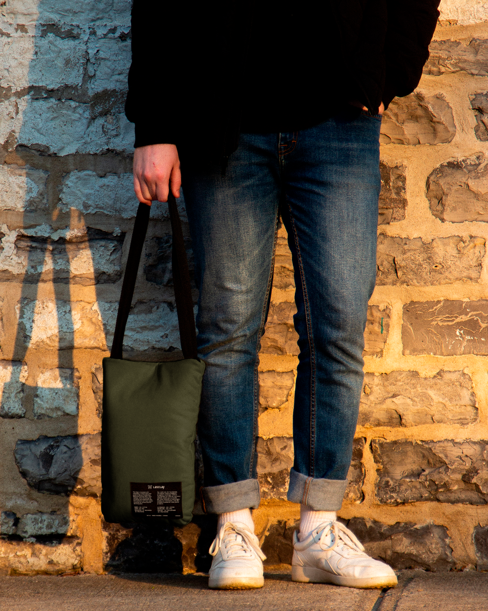 "Tote bag" style insulated cooler bag