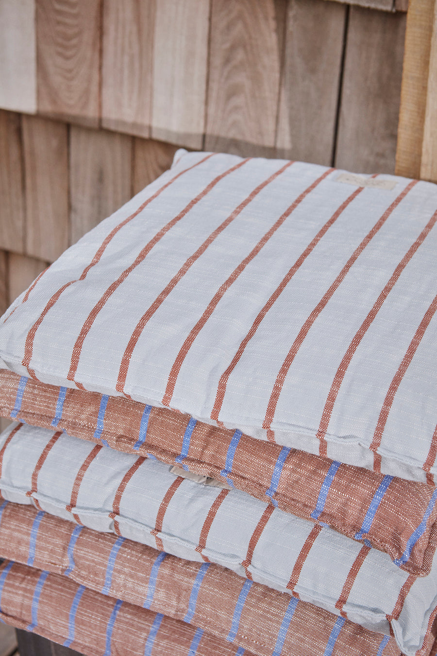 Coussin d’extérieur Kyoto carré | Polyester recyclé | Dark Caramel | 42 x 42 cm