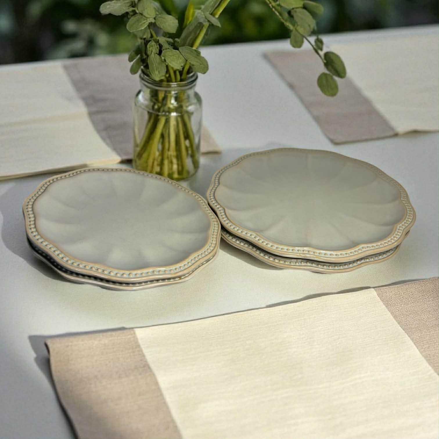 Assiettes festonnées | Ensemble de 4 - Les Trouvailles de JustineLes Trouvailles de Justine