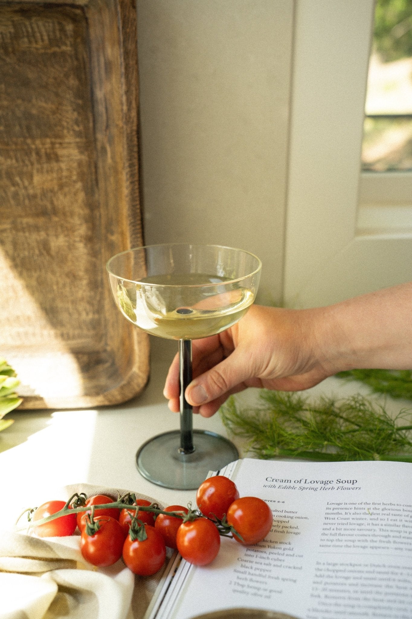 Aura Coupe, Fumé | Verre Raffiné | Fait à la main | Écoresponsable | Indaba - Les Trouvailles de JustineIndaba Home