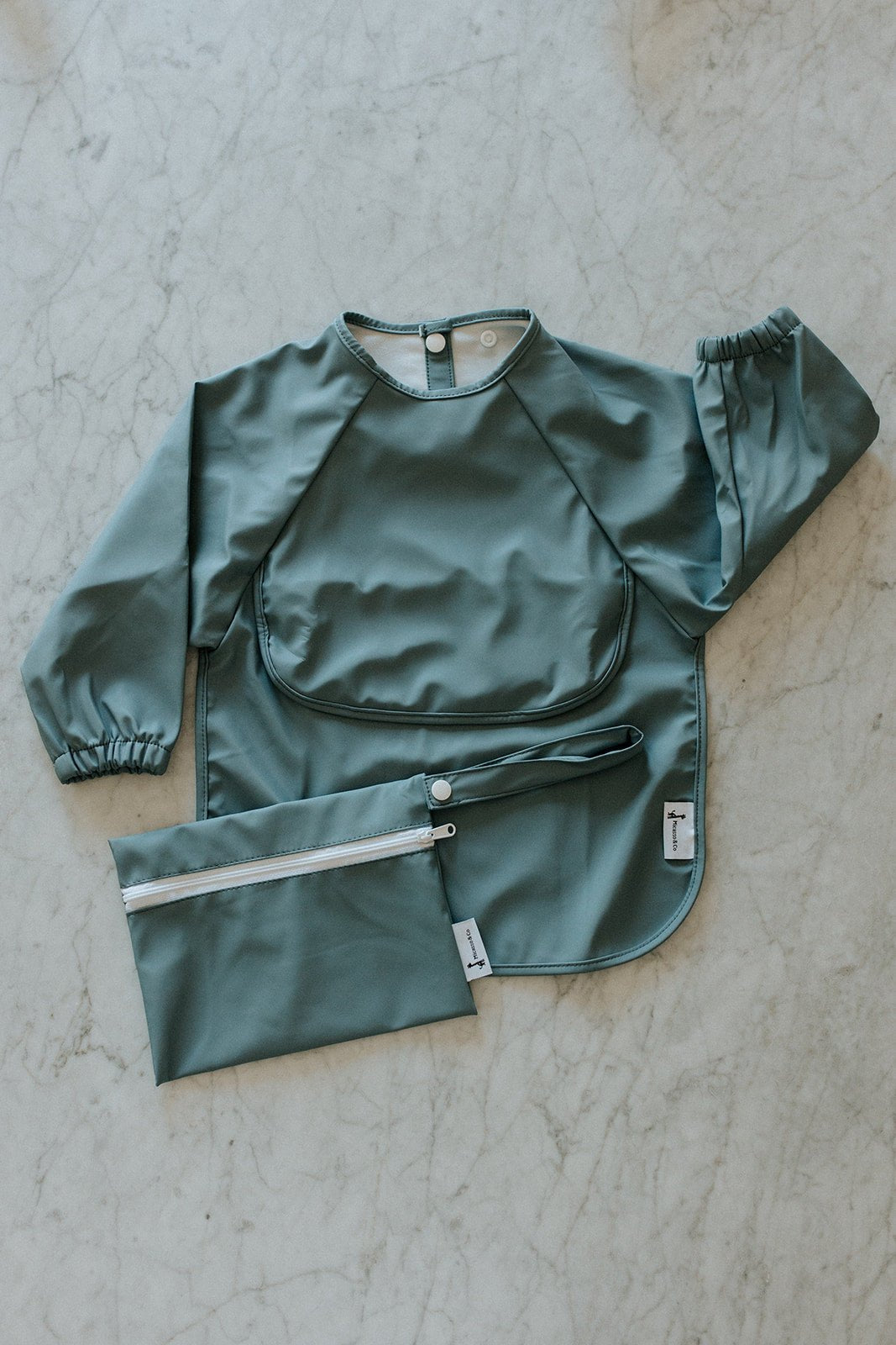 Bavette à manches longues avec pochette intégrée - Les Trouvailles de JustineBébés et tout - petitsMicassoandcoBleu majestueuxXS - 6 - 12 mois