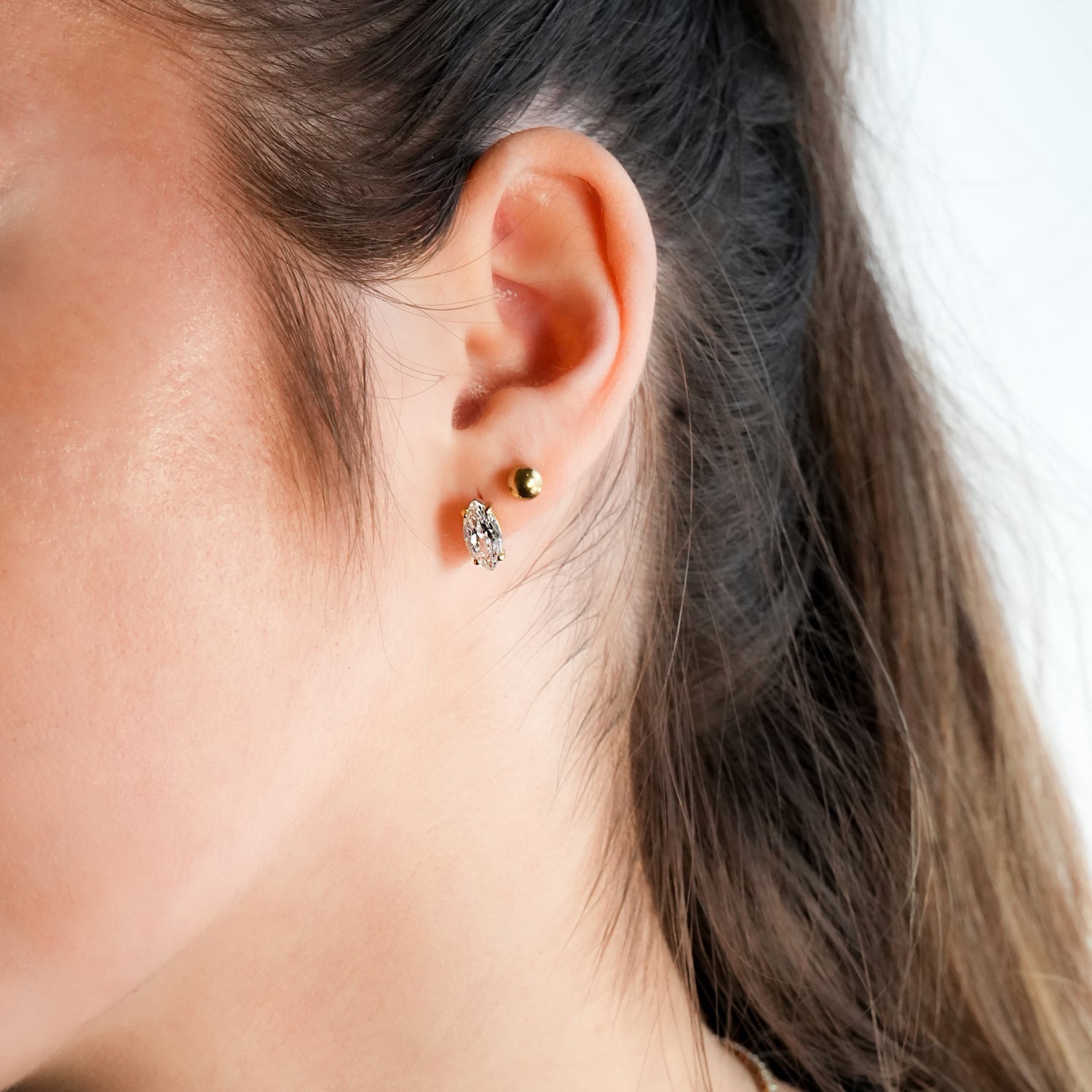 Boucles d’oreilles NUIT PARIS | Clous marquise pavé zirconia dorés - Les Trouvailles de JustineSTUD EARRINGSHACKNEY NINE Jewellery