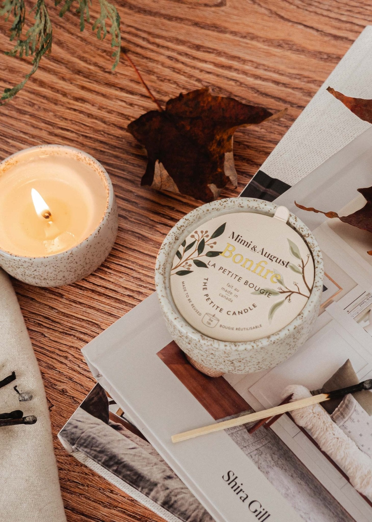 Bougie Bonfire – Cèdre, Vanille & Fumée | Fait Main | Contenant Réutilisable - Les Trouvailles de JustineCandlesMimi & August3 oz