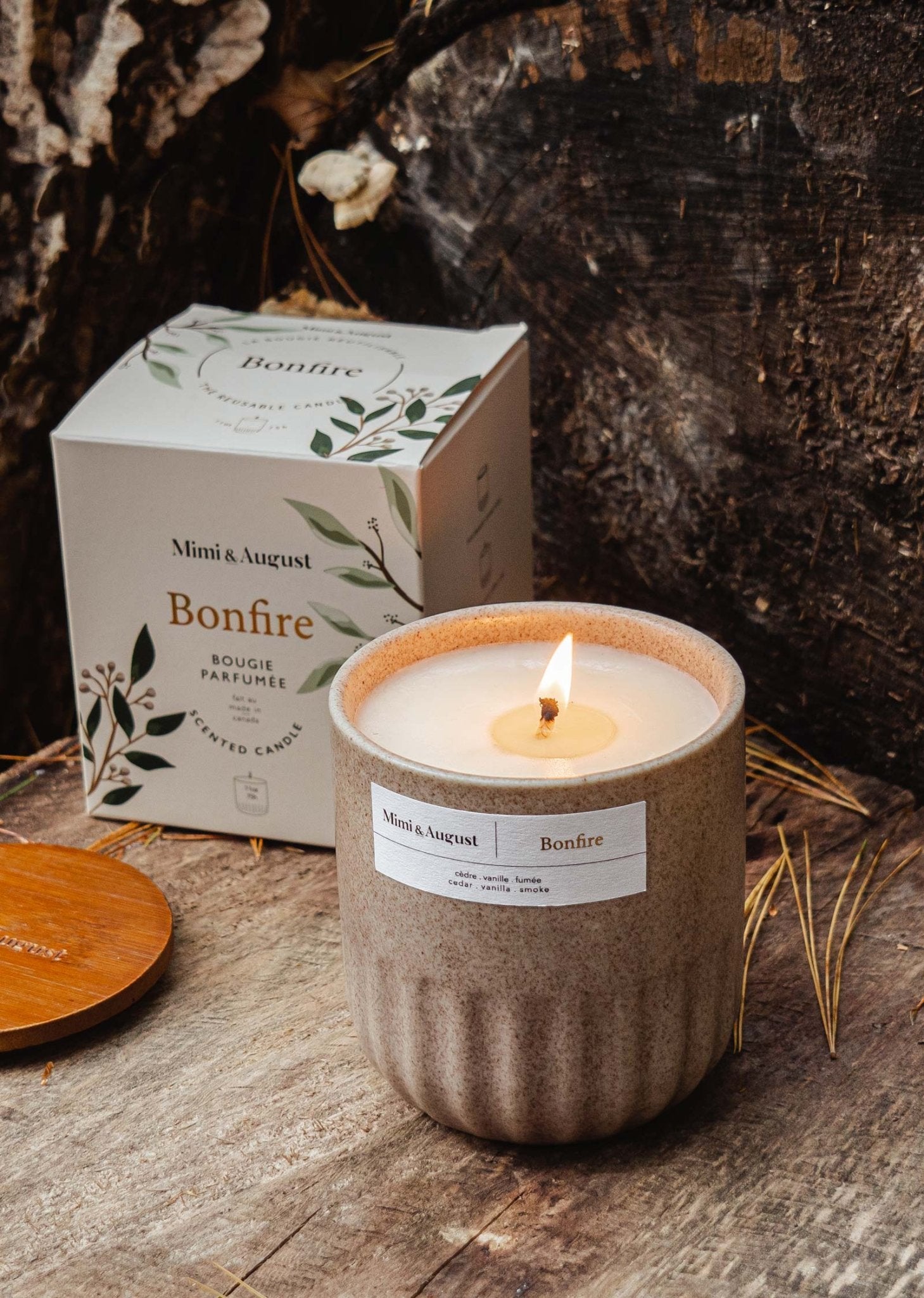Bougie Bonfire – Cèdre, Vanille & Fumée | Fait Main | Contenant Réutilisable - Les Trouvailles de JustineCandlesMimi & August3 oz