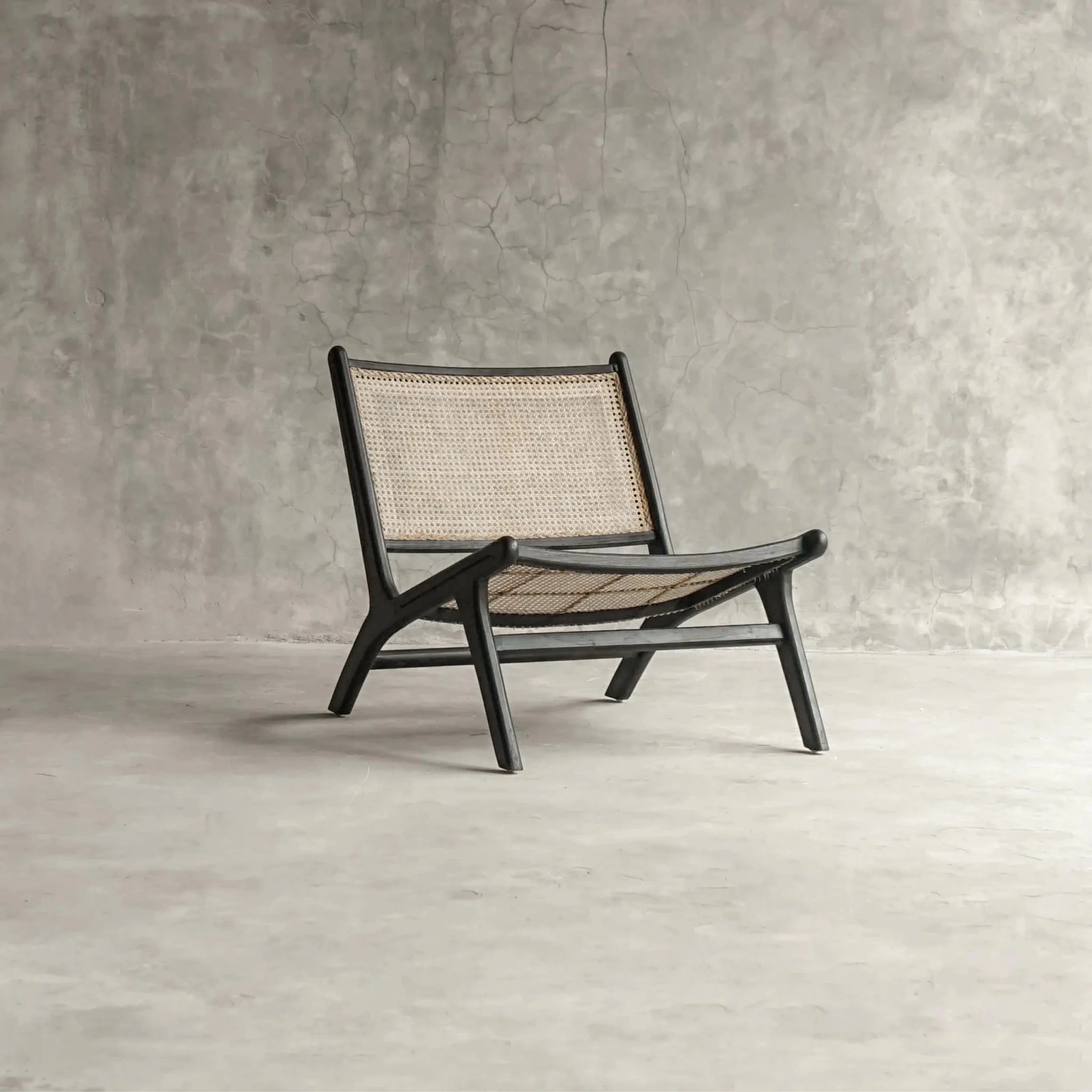 Chaise Komodo – Noir | Rotin & Acajou Indonésien - Les Trouvailles de JustineChaises d'accentCRUSOË