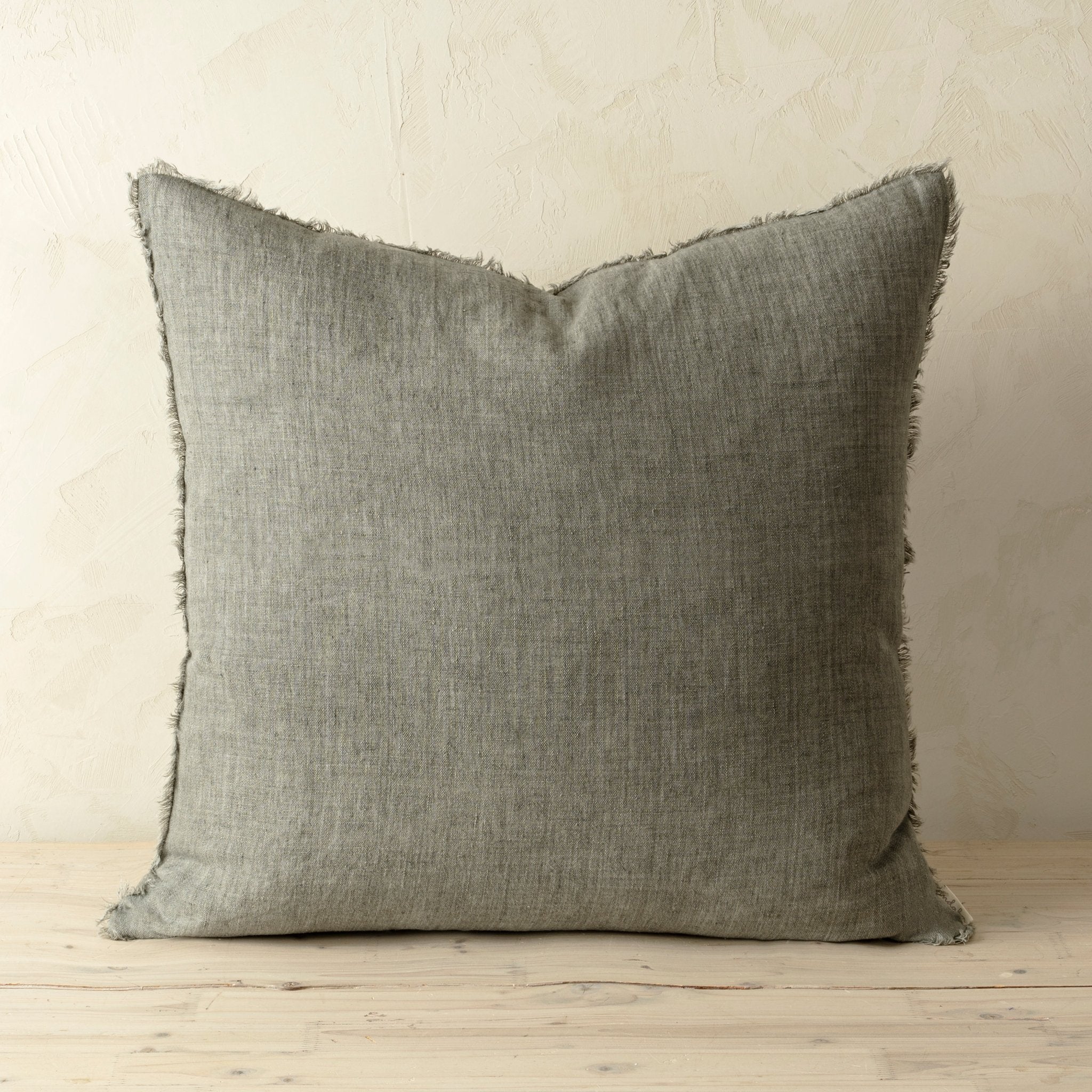 Coussin en Lin Belge Lina | 60x60 cm | Gris Chaud - Les Trouvailles de JustineIndaba HomeCOVER ONLY