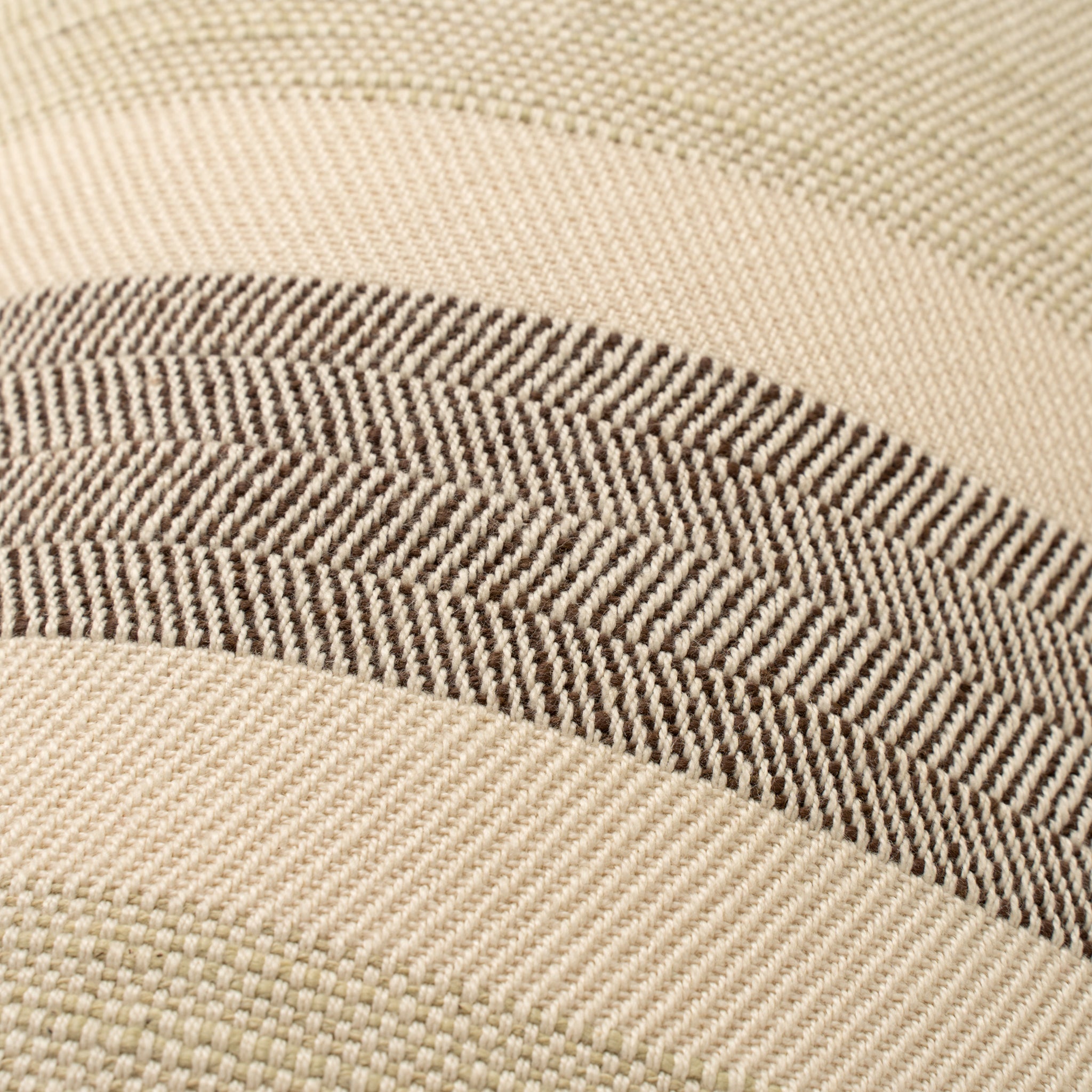 Coussin lombaire Hattie | 38 x 107 cm | Fait à la main | Coton de qualité | Style artisanal naturel | Indaba - Les Trouvailles de JustineIndaba HomeHousse avec rembourrage en plumes et duvet