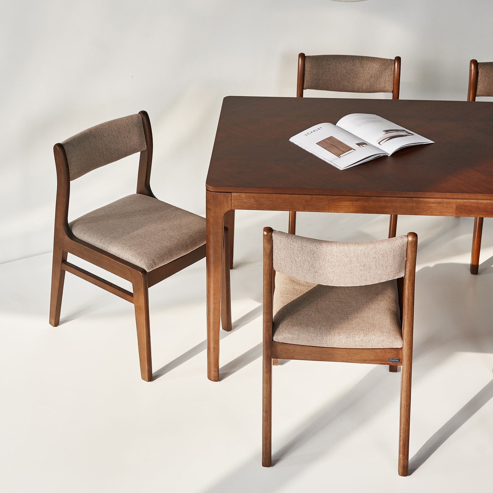 Ensemble de salle à manger scandinave Hobro | Table et chaises | Bois d’hévéa et plateau résistant | 4 ou 6 places - Les Trouvailles de Justinedining setAltera6140 cm