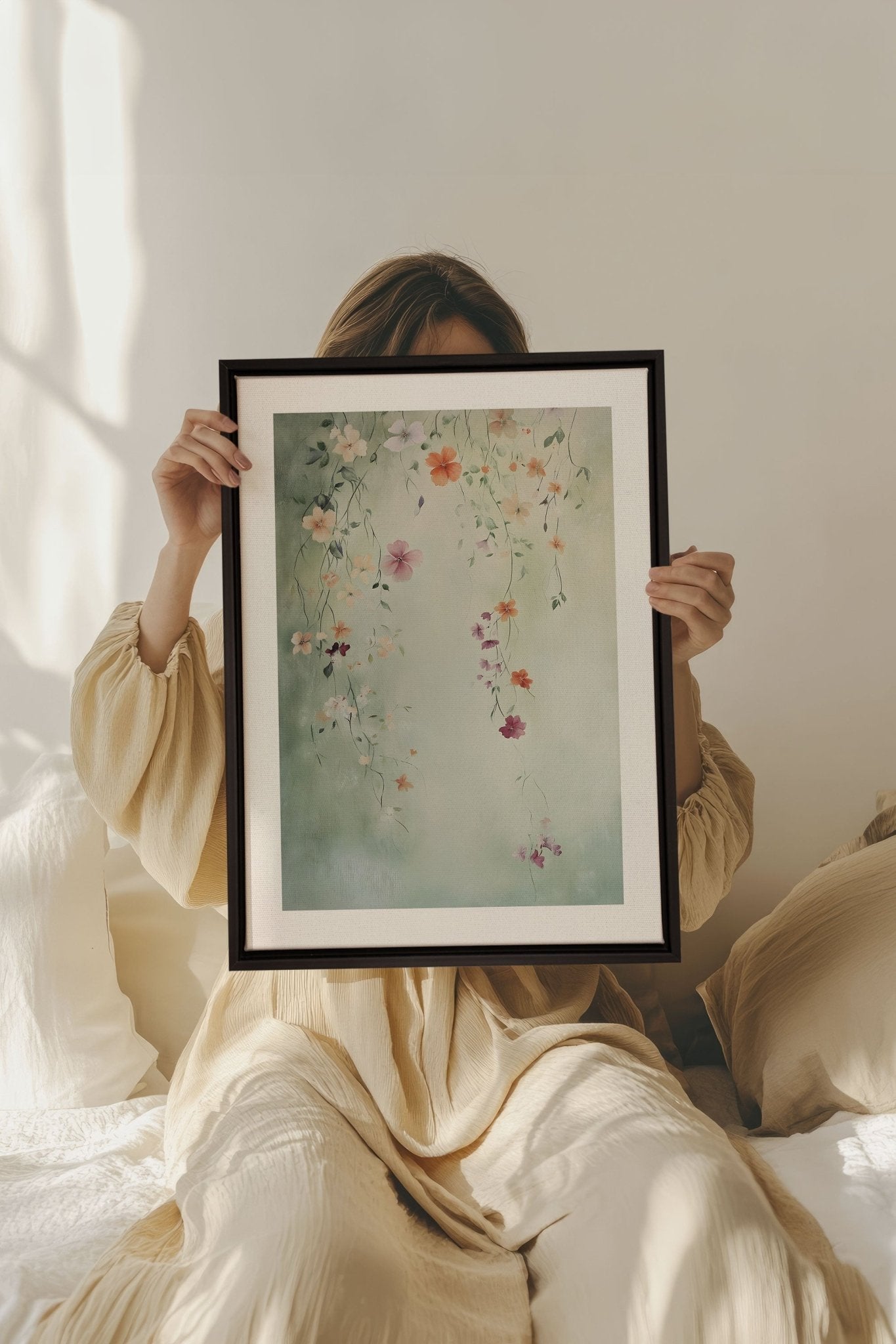 FLORAL CASCADE, Oeuvre sur toile étirée - Les Trouvailles de JustinecanvasOleka Canvas12x16Noir