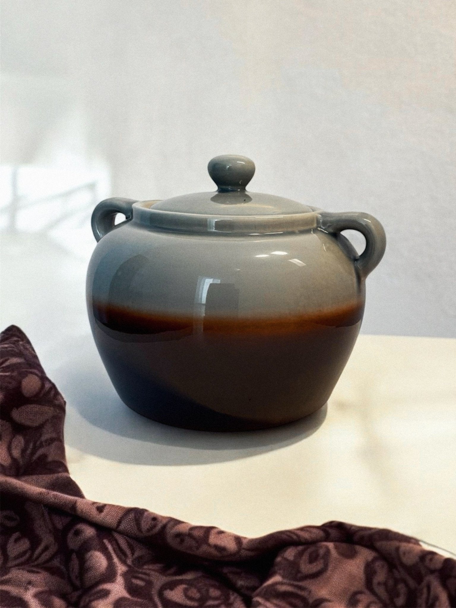 Grand pot en céramique bicolore à poignées - Les Trouvailles de JustineLes Trouvailles de Justine