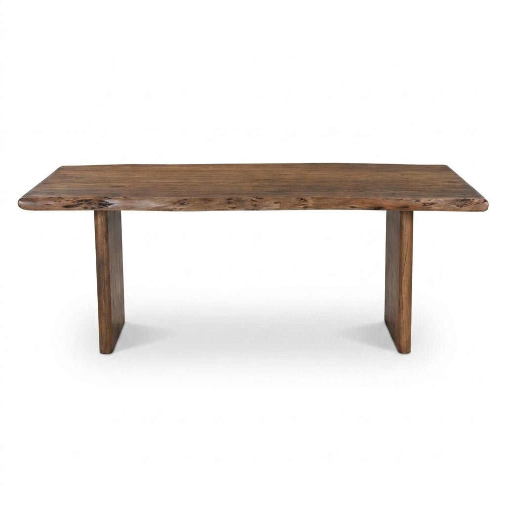 Table rectangulaire en bois brun, plateau lisse avec veines et piètement en bois.
