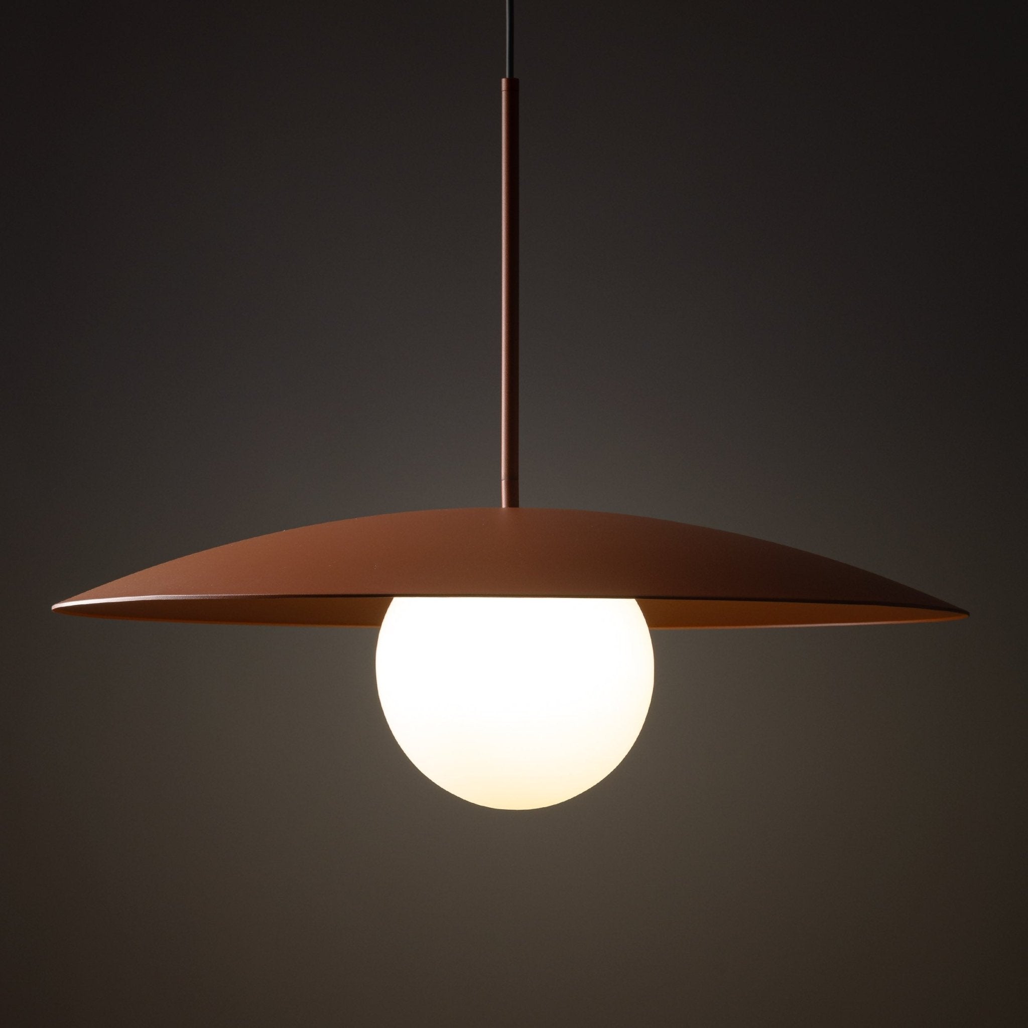 Lampe à Suspension Moderne du Milieu du Siècle SLATE | Verre Opalin et Métal Peint - Les Trouvailles de JustineLumoCraftsBlack