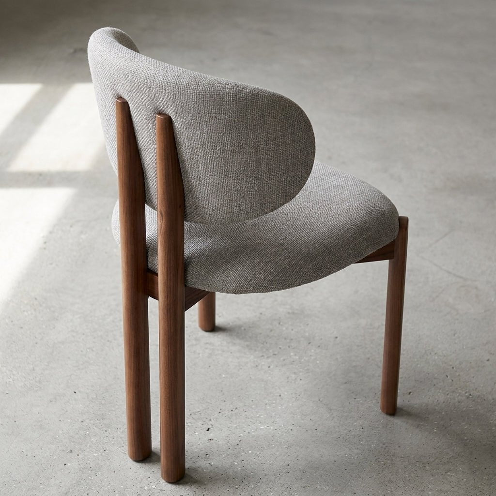 Ensemble de 2 chaises de salle à manger Liana | Tissu taupe | Pieds finition noyer