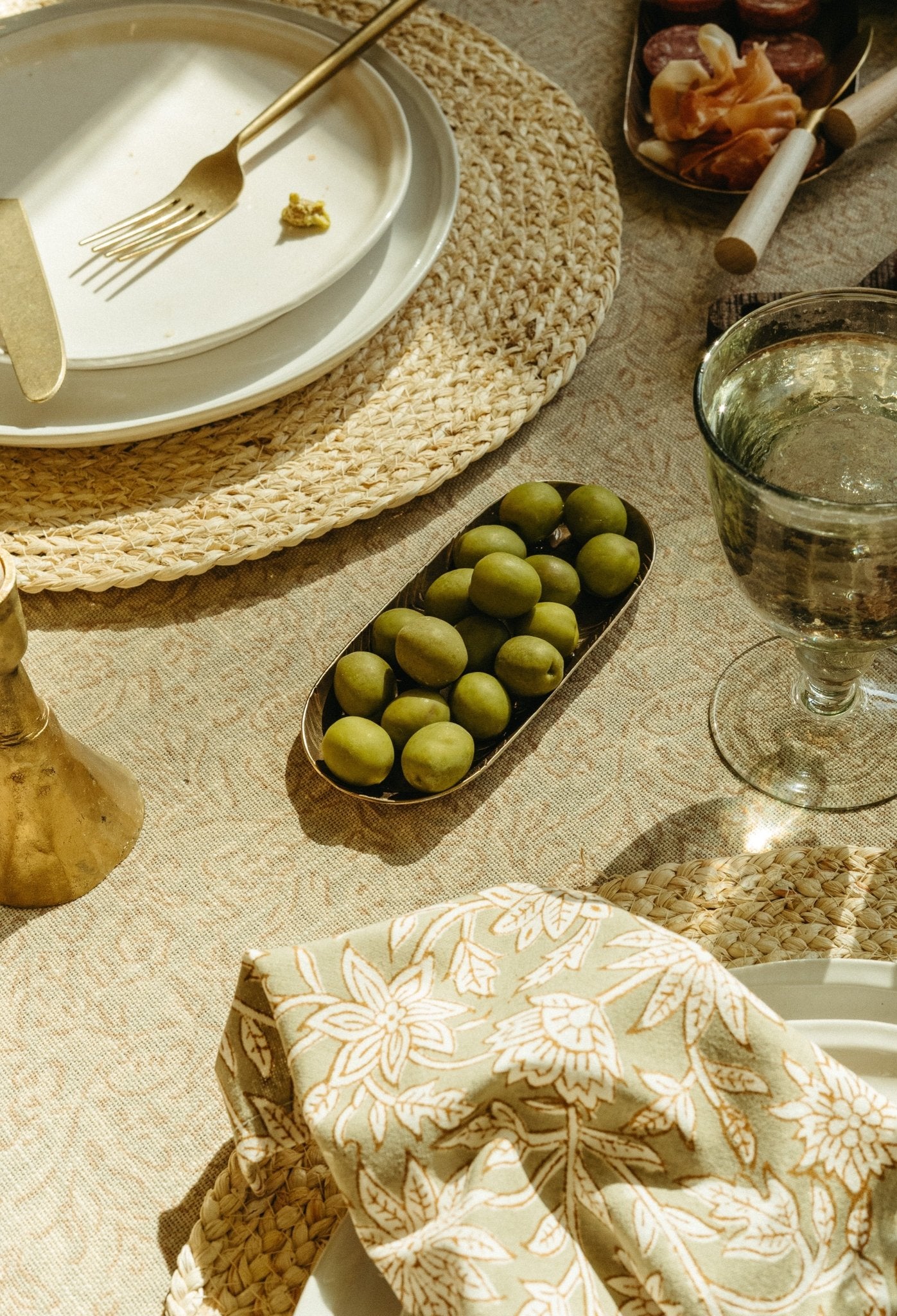 Nappe Saanvi à motifs bloc | Fait à la main | Coton biologique - Les Trouvailles de JustineIndaba Home