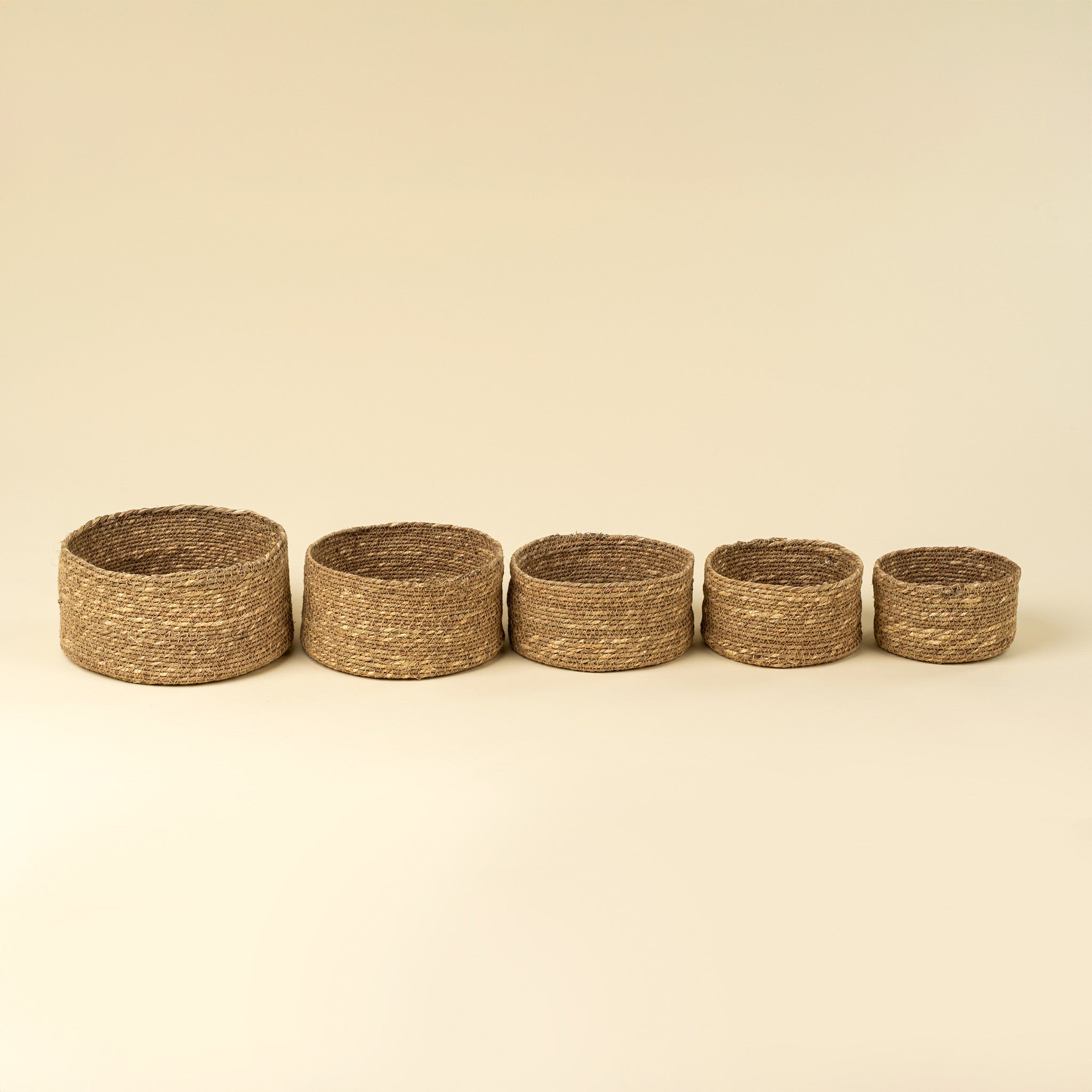 Panier décoratif tissés à la main en herbe de mer Costa | Lot de 5 | Indaba - Les Trouvailles de JustineIndaba Home