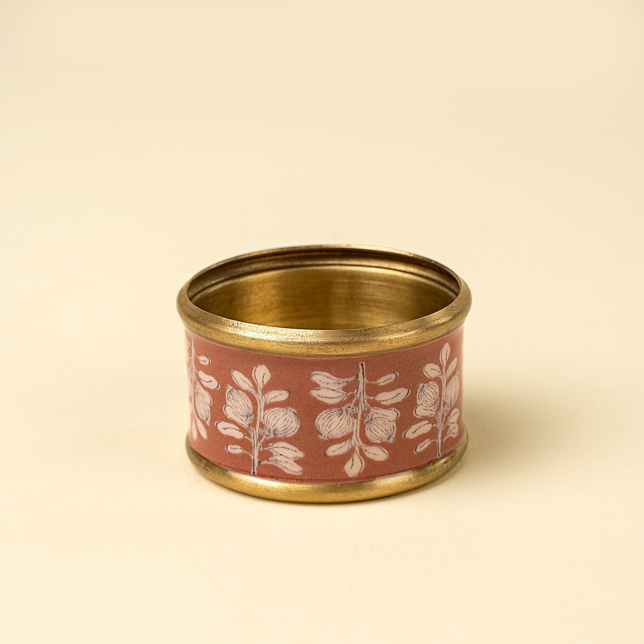 Rond de serviette Arbor en laiton émaillé | Rose | Indaba - Les Trouvailles de JustineIndaba Home