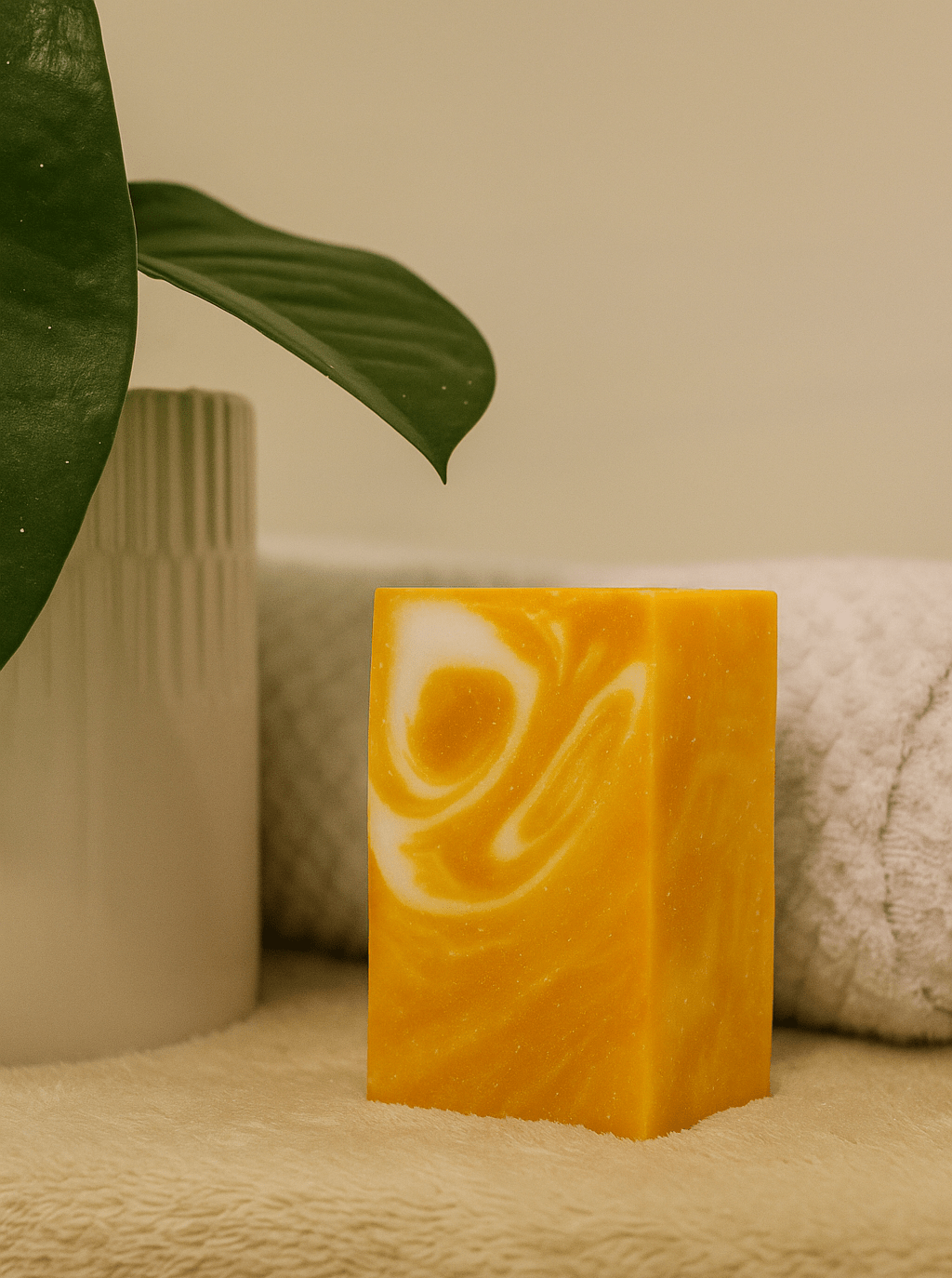 Savon en barre - Mangue & Coco | Fait à la main au Québec | La Shop à Savons - Les Trouvailles de JustineLa Shop à Savons