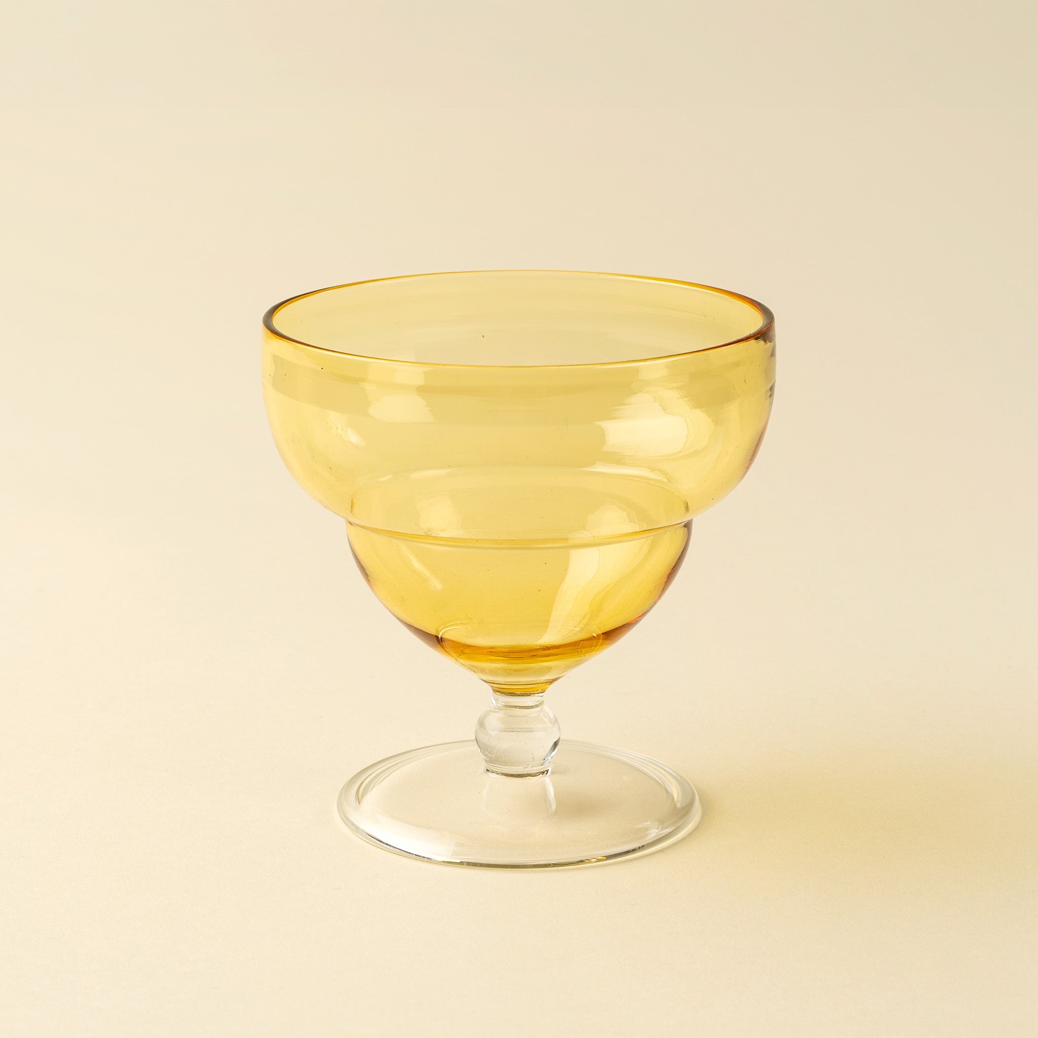 Savoy Coupe, Ambre | Verre Sculptural | Fait à la main | Écoresponsable | Indab - Les Trouvailles de JustineIndaba Home