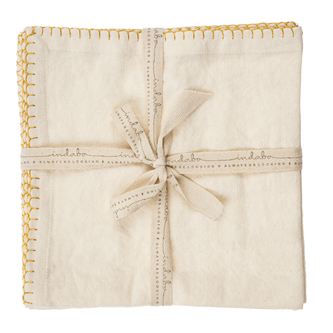 Serviettes de table à bordure dorée | Ensemble de 4 | Coton et lin naturel - Les Trouvailles de JustineIndaba Home
