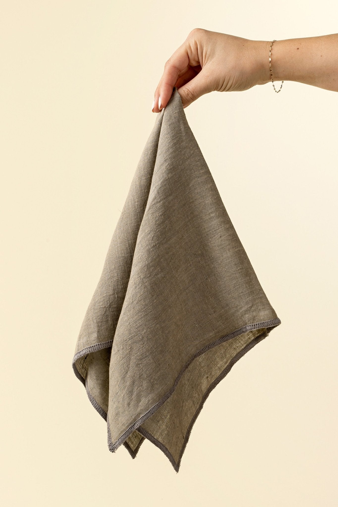 Serviettes de table en lin lavé Stonewashed, Gris | Lot de 4 | Indaba - Les Trouvailles de JustineIndaba Home