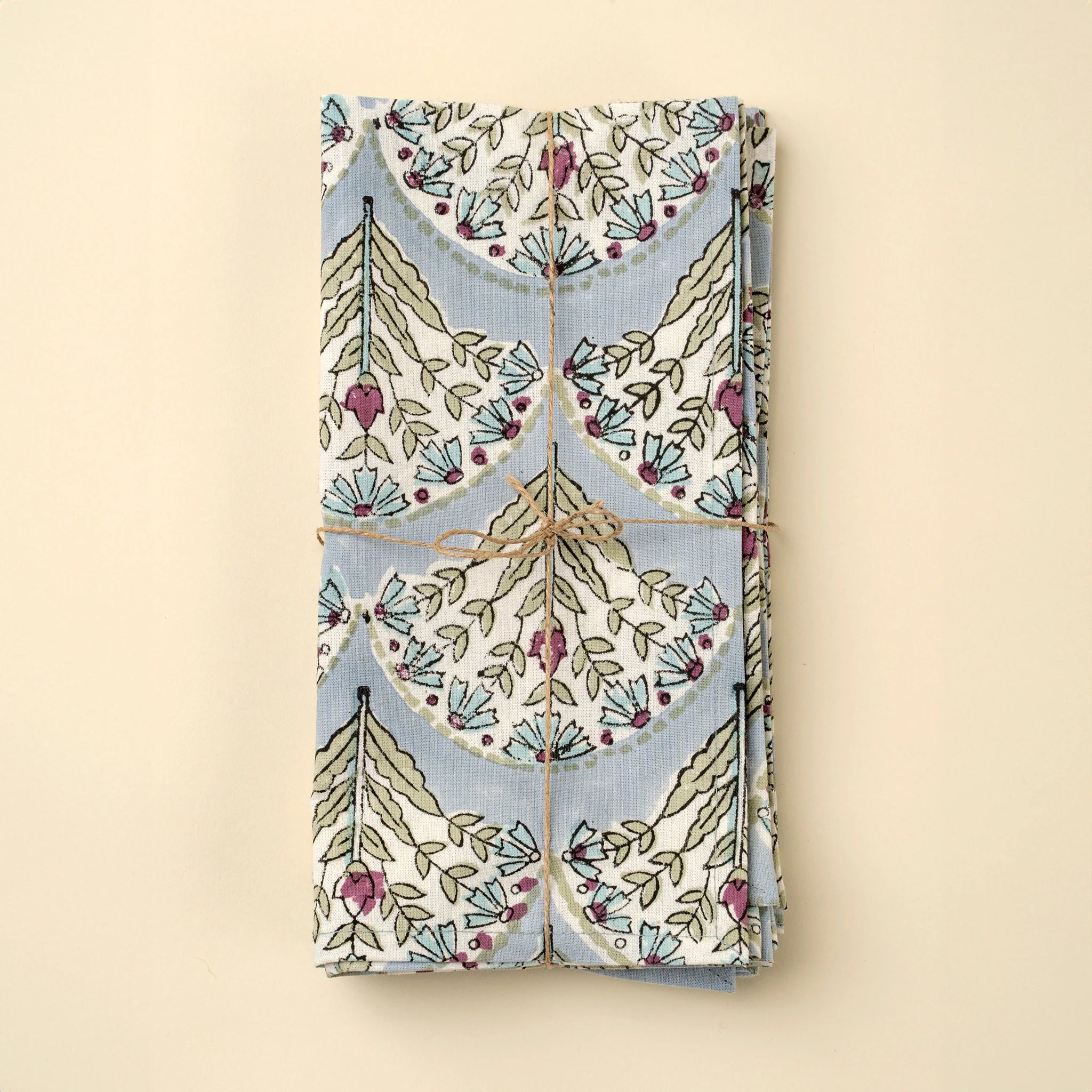 Serviettes de table Sakura, Lot de 4 | Bleu pastel | Fait à la main | Textiles artisanaux | Indaba - Les Trouvailles de JustineIndaba Home