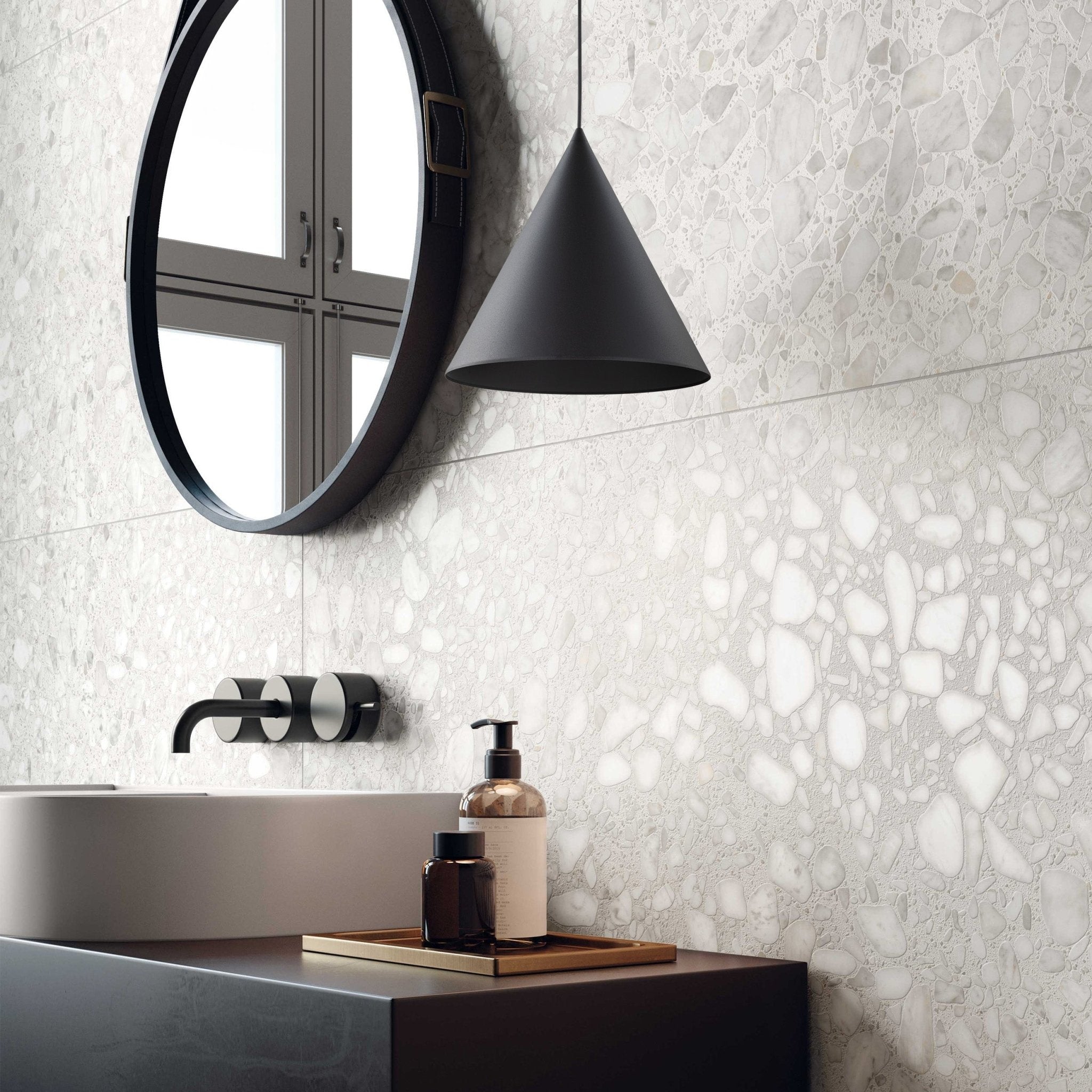 Suspension CONO | Format Moyen | 1 lumière | Métal peint | Design moderne minimaliste | Luminaire contemporain - Les Trouvailles de JustineLumoCraftsBlack