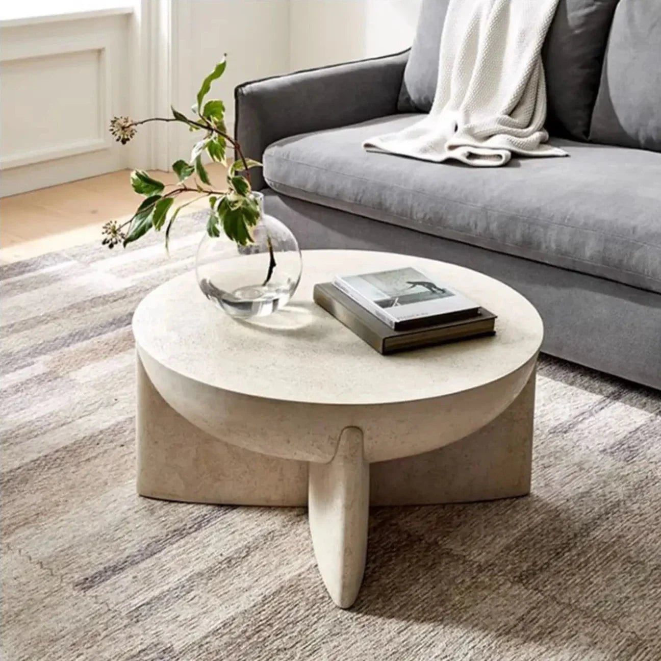 Table d’appoint Hotila | Marbre sculptural - Les Trouvailles de JustineNisu HomeTable basse
