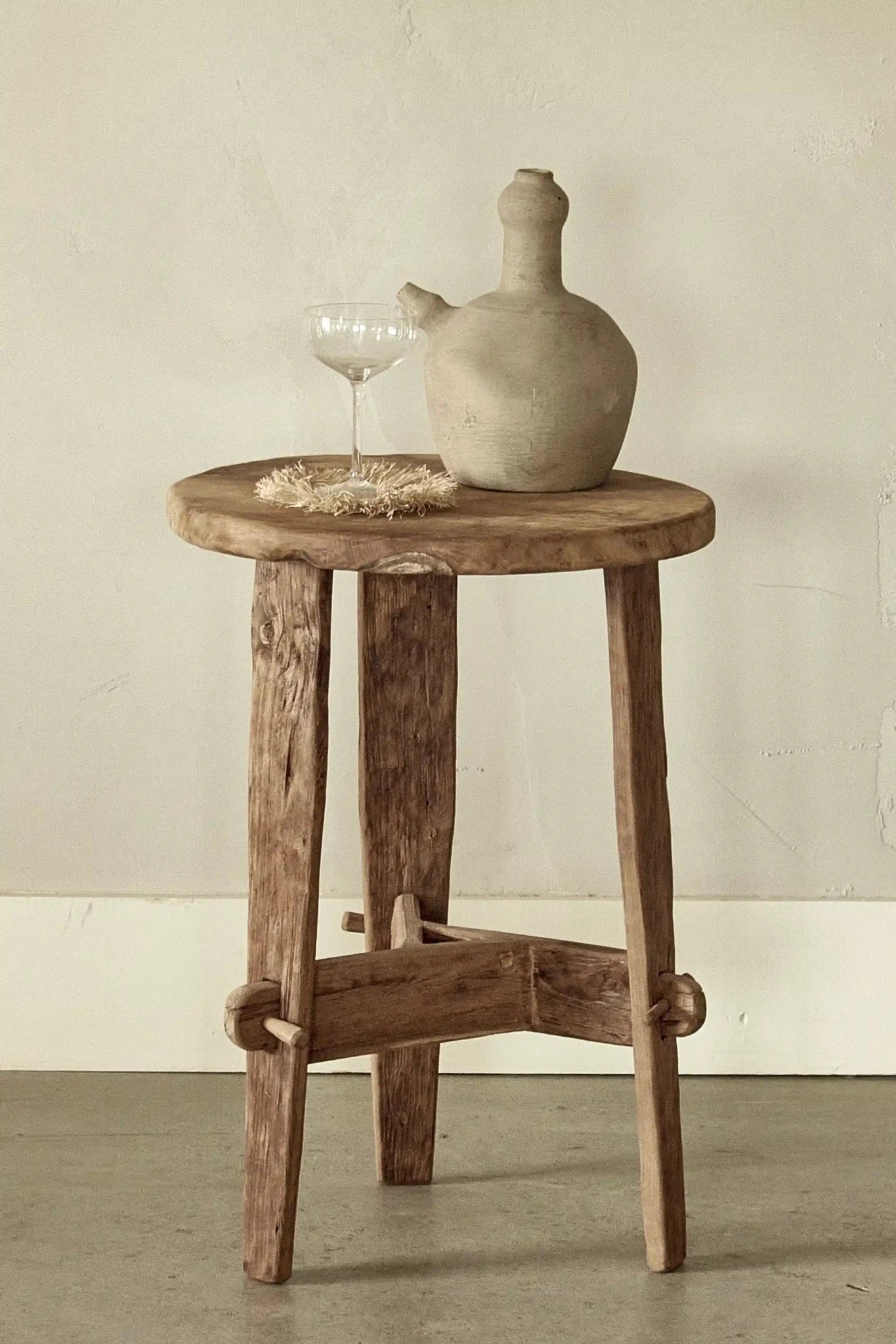 Table d'appoint Rembrandt en teck recyclé | Fait à la main - Les Trouvailles de JustineTables d'appointCRUSOËHaute