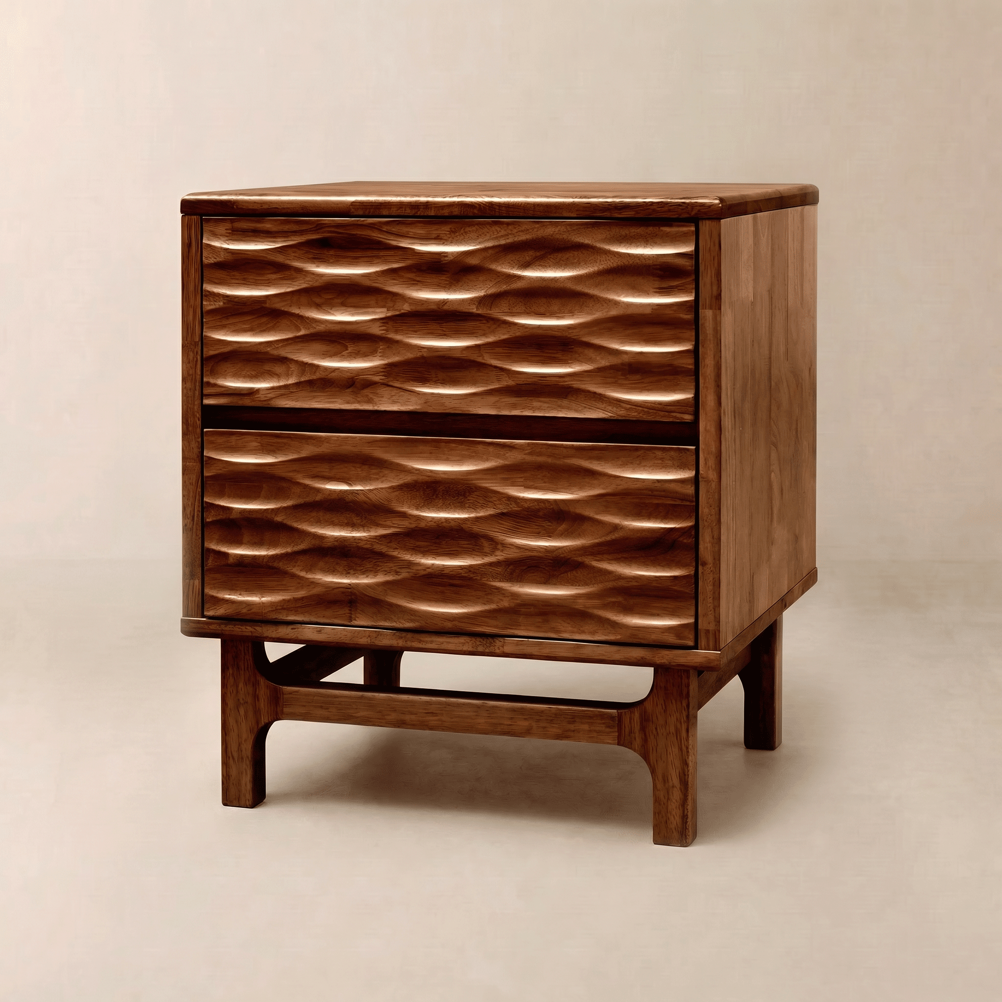 Table de chevet en bois foncé à 2 tiroirs, façade nervurée et poignées encastrées