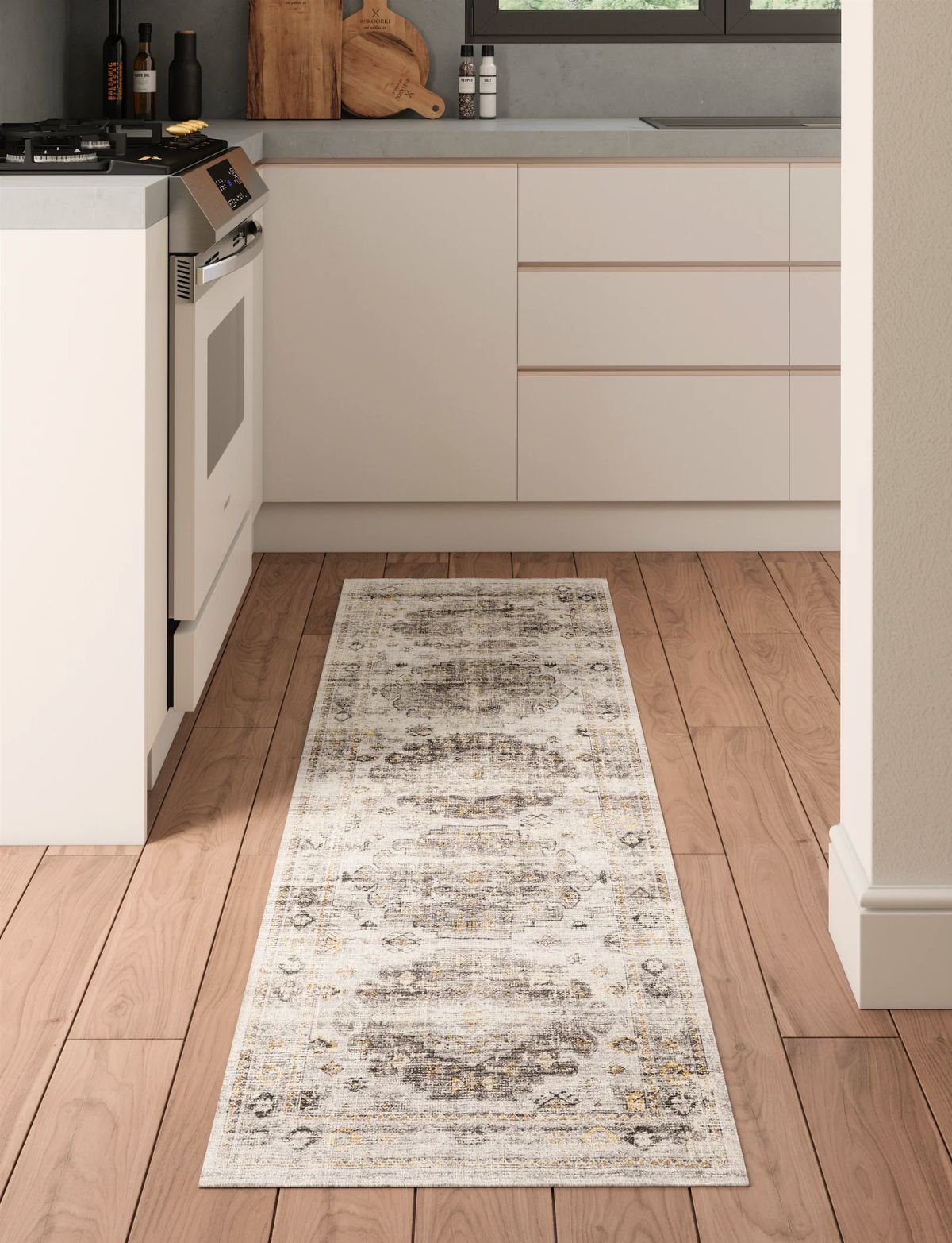 Tapis Kyra argent, gris et blanc | Motif d’inspiration persane - Les Trouvailles de JustinerugsartiplantoMachine Washable2.5'x7'