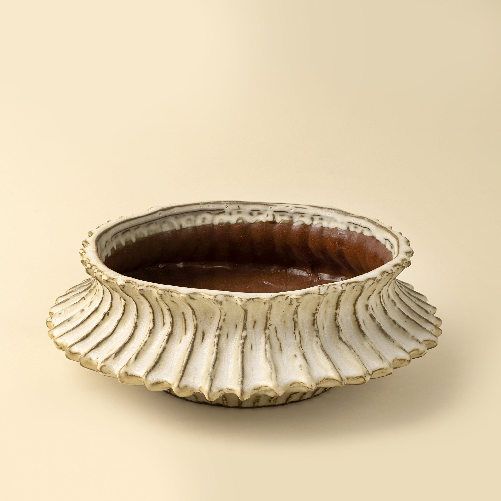 Vase décoratif Stria bas en grès | Fait à la main | Indaba - Les Trouvailles de JustineIndaba Home