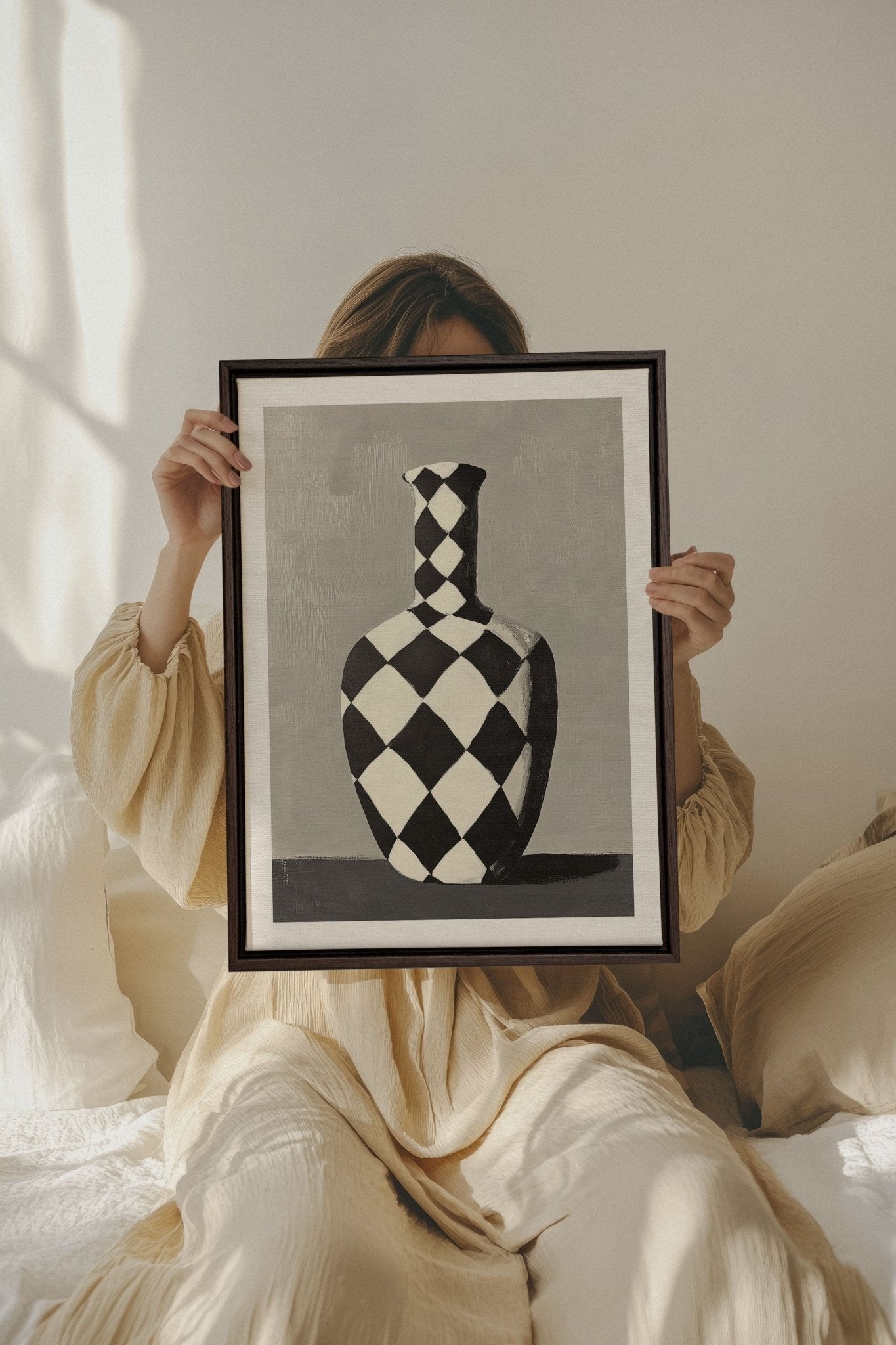 VASE EN DAMIER, Oeuvre sur toile étirée - Les Trouvailles de JustinecanvasOleka Canvas12x16Espresso