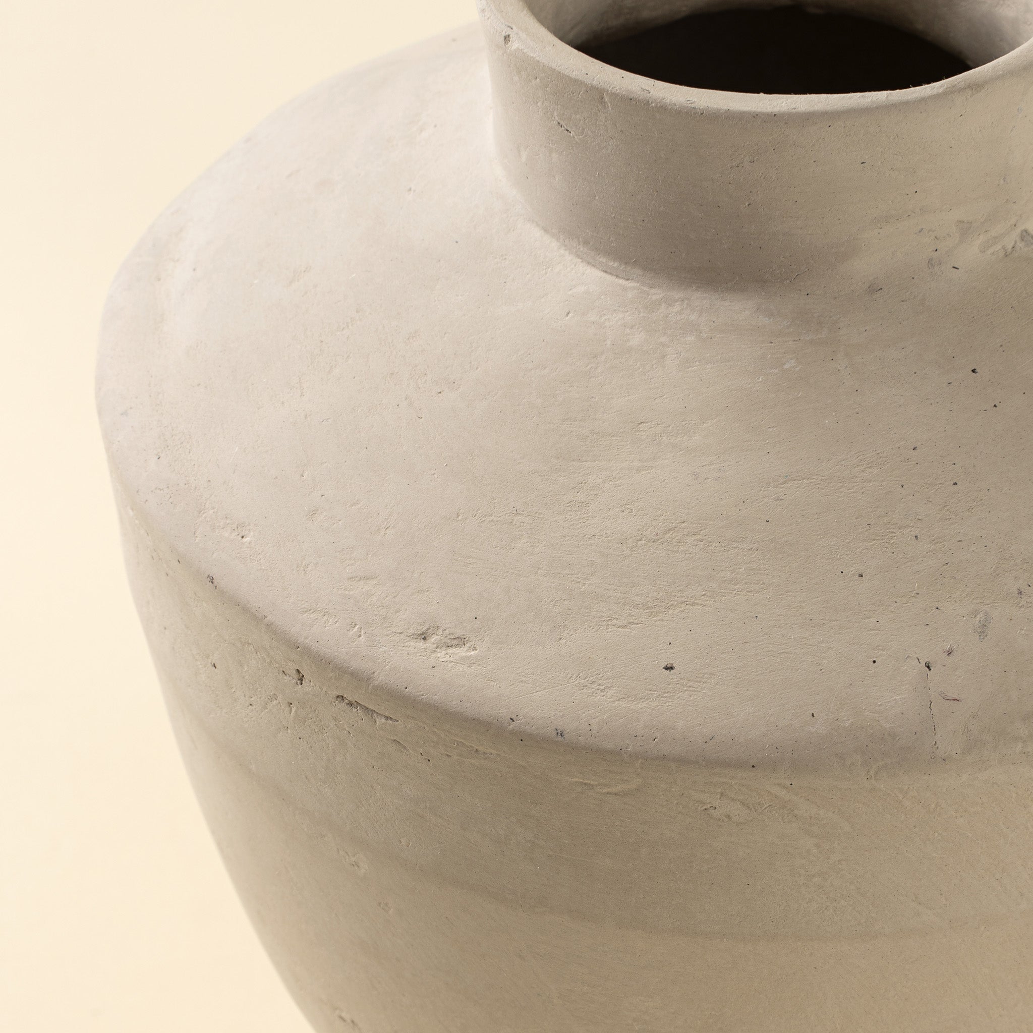 Vase Lena en papier mâché | Fait à la main | Décoration artisanale | Indaba - Les Trouvailles de JustineIndaba Home