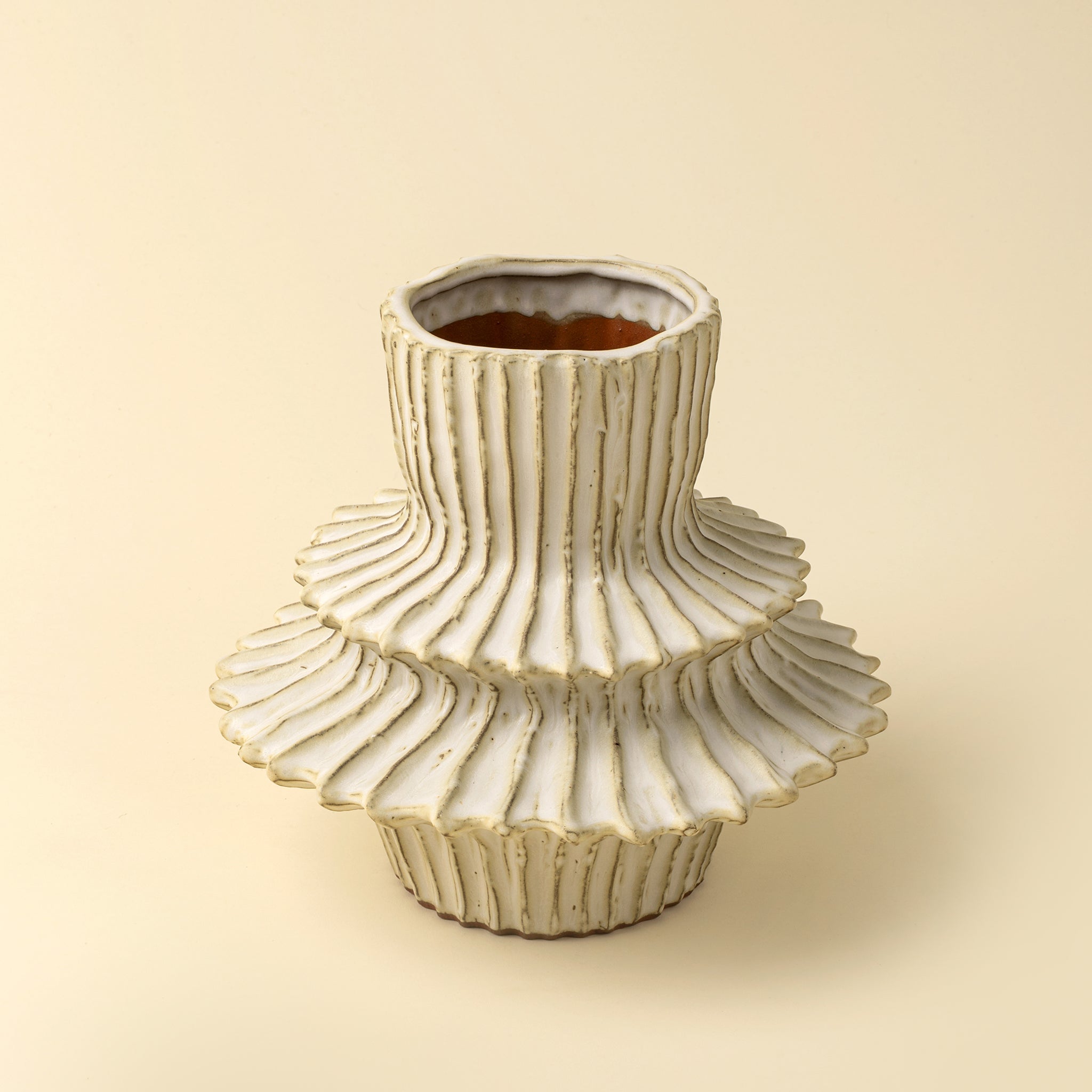 Vase Superposé en Grès Stria | Fait à la Main | Argile Rouge & Finition Réactive | Indaba - Les Trouvailles de JustineIndaba Home