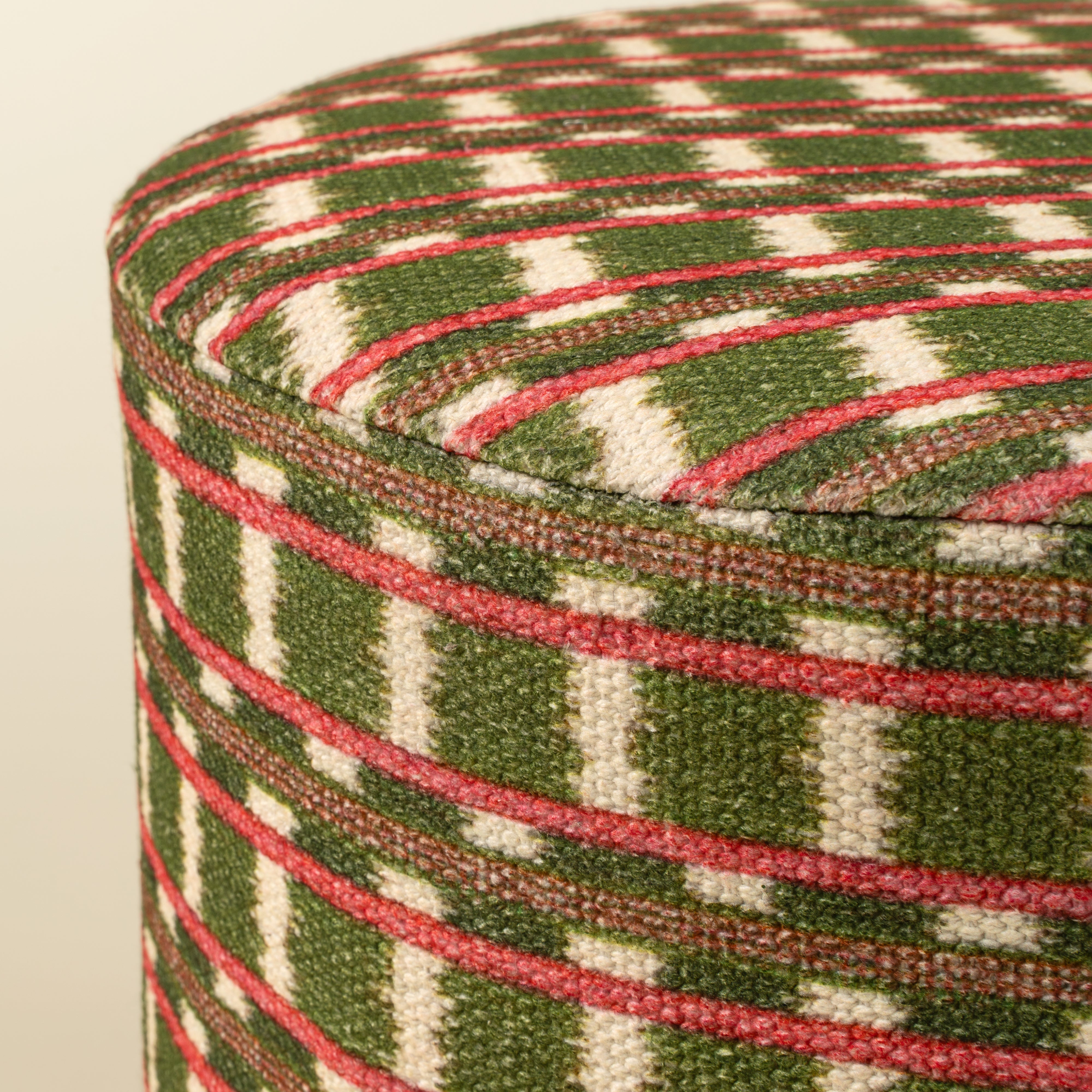 Tabouret Rembourré Granada Ikat Motif Multicolore | Petit Format Coton & bois de manguier
