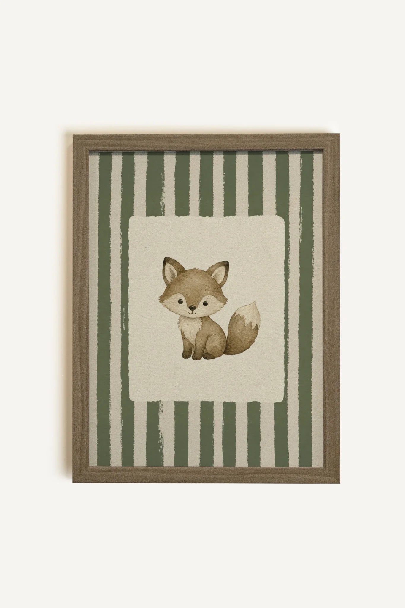 Toile encadrée Compagnon des Bois avec illustration de renard et tons vert sauge par Oleka Canvas