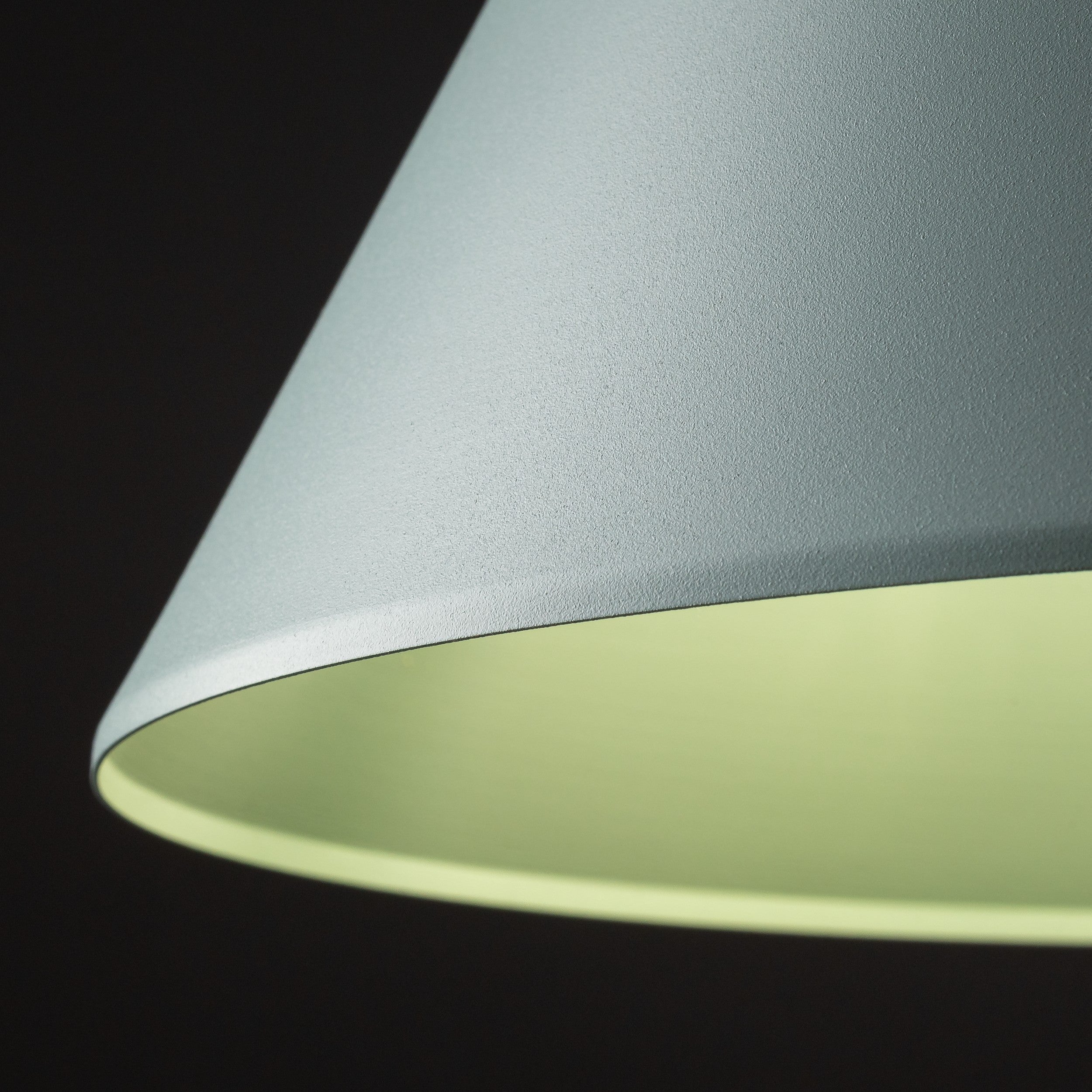 Suspension CONO | Grand format | Design minimaliste moderne | Style loft | LumoCraft